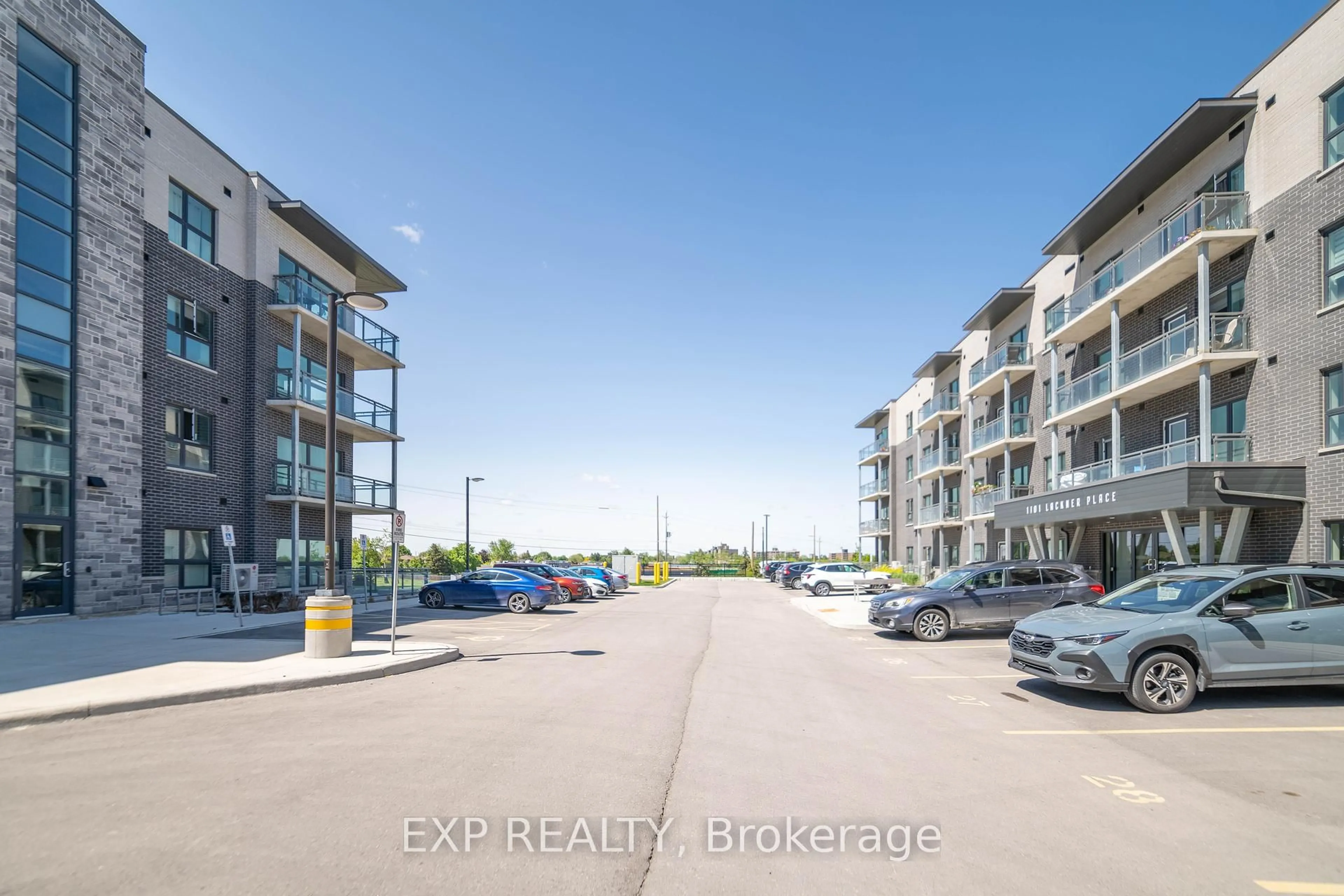 A pic from outside/outdoor area/front of a property/back of a property/a pic from drone, unknown for 1201 Lackner Pl #2, Kitchener Ontario N2A 0L4