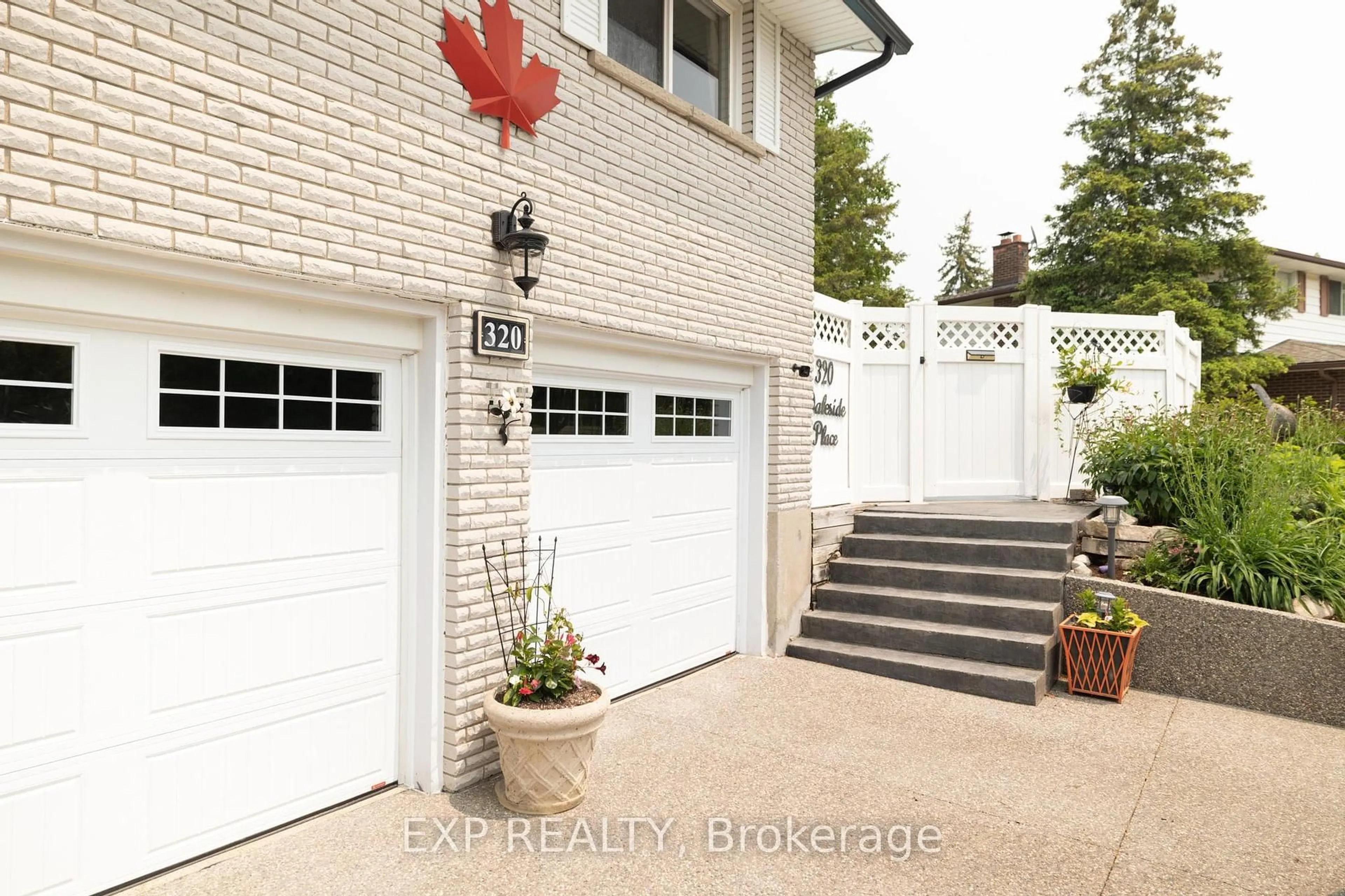 Unknown for 320 Daleside Pl, Waterloo Ontario N2L 5M4