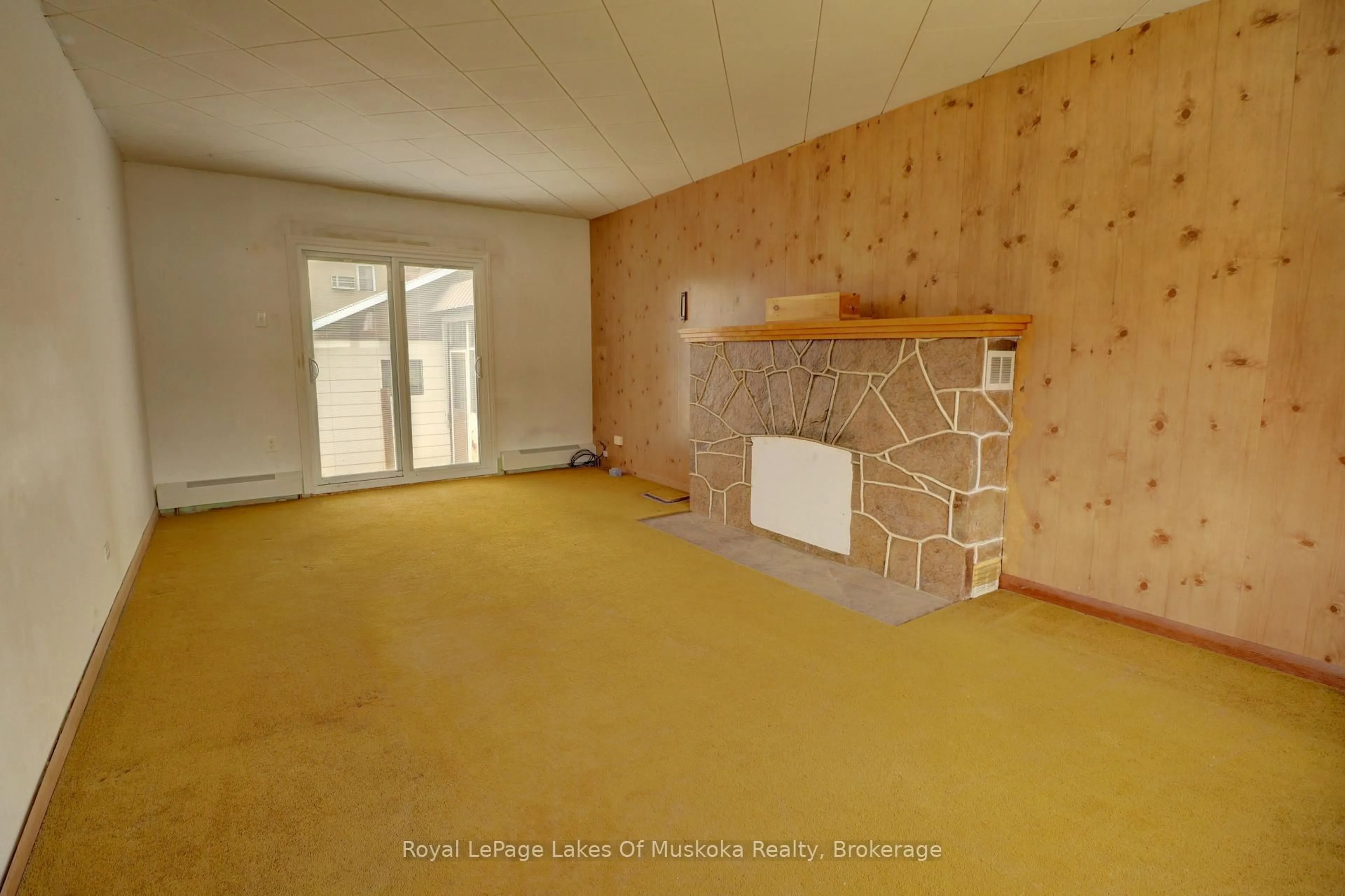 A pic of a room for 6 Morris Ave, Huntsville Ontario P1H 1G6