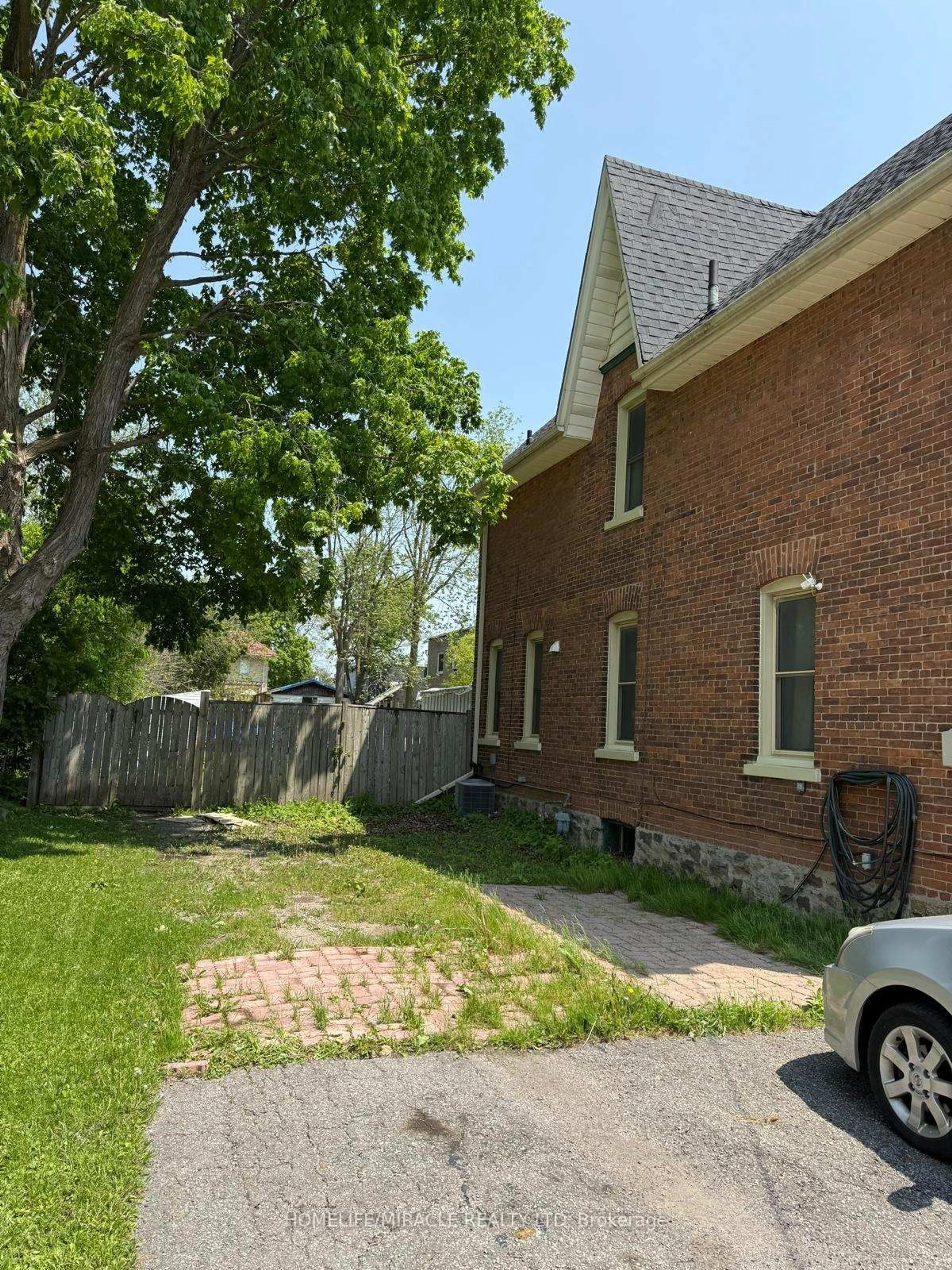 Home with brick exterior material, street for 108 Lindsay St, Kawartha Lakes Ontario K9V 2M6