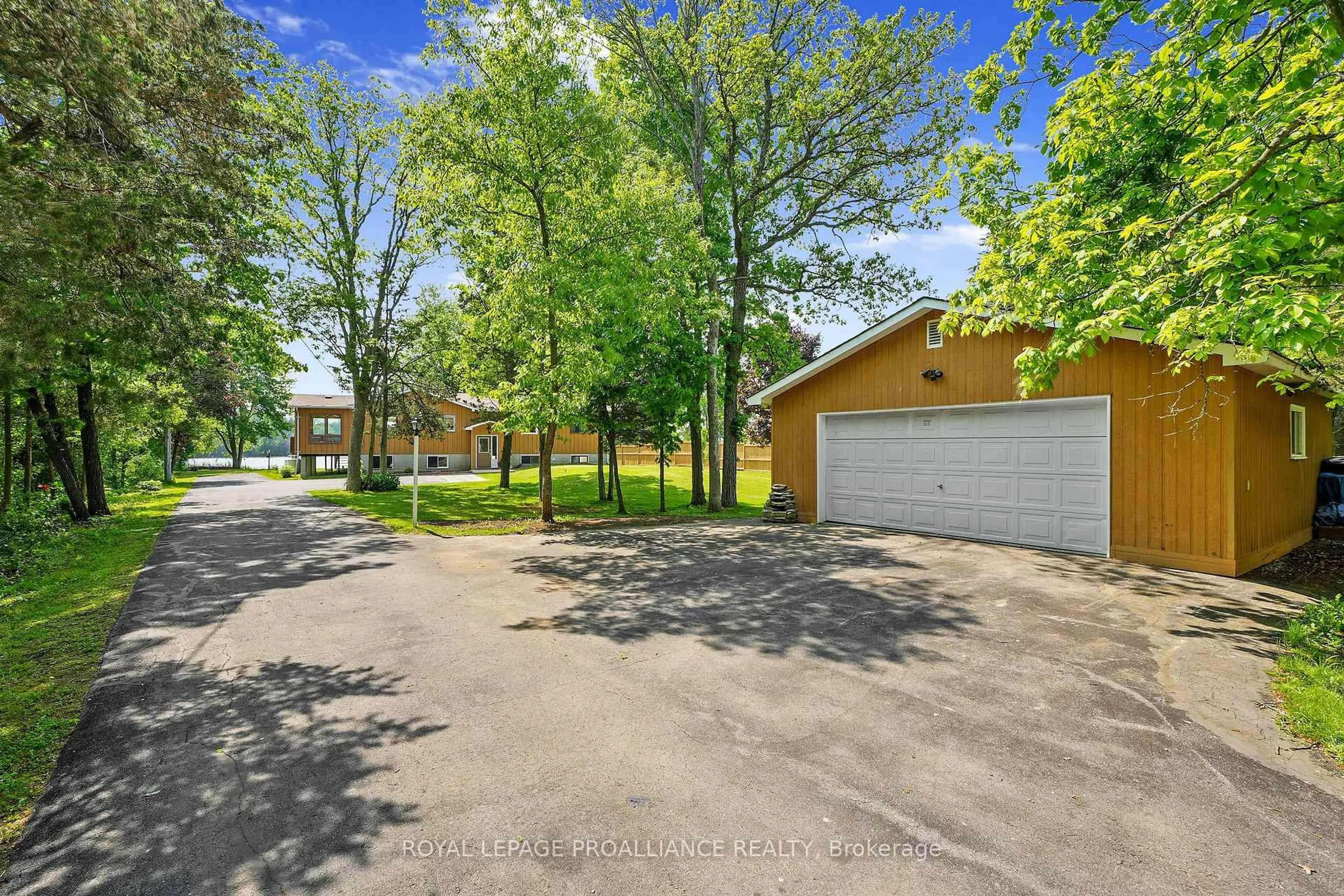 A pic from outside/outdoor area/front of a property/back of a property/a pic from drone, street for 269 Hillside Dr, Trent Hills Ontario K0L 1L0