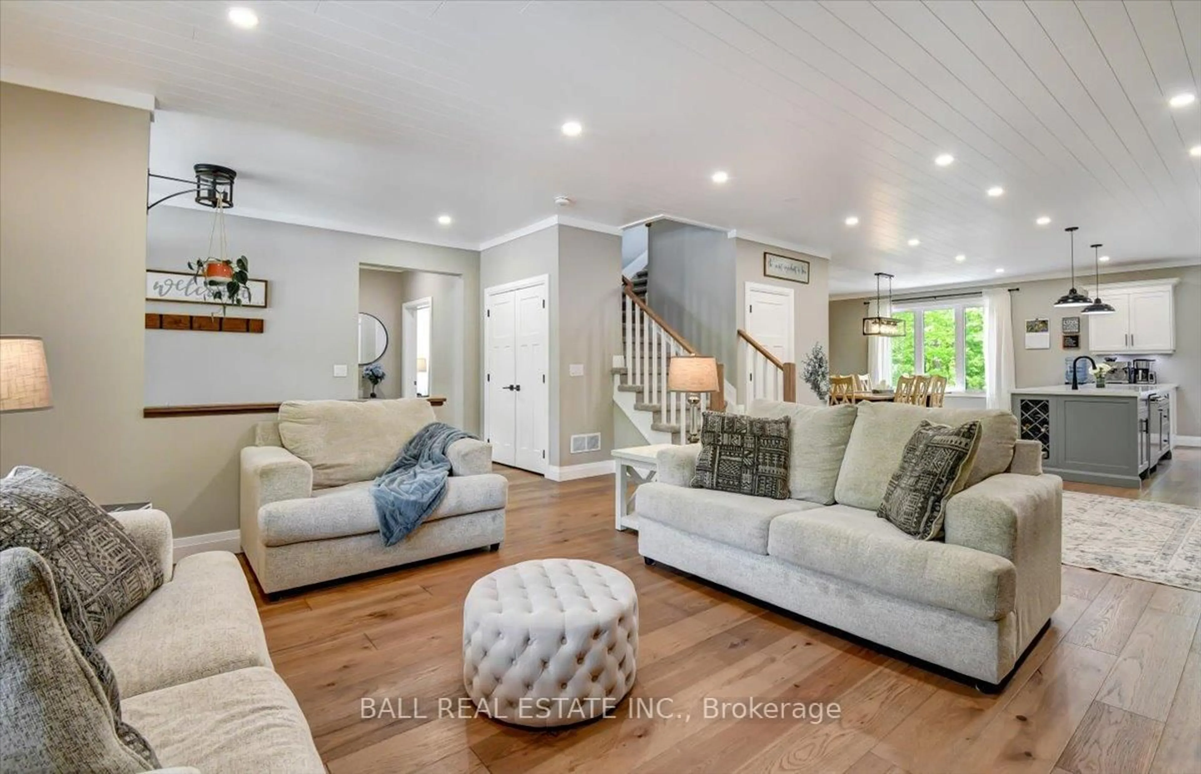 Living room with furniture, unknown for 18 Six Foot Bay Rd, Trent Lakes Ontario K0L 1J0