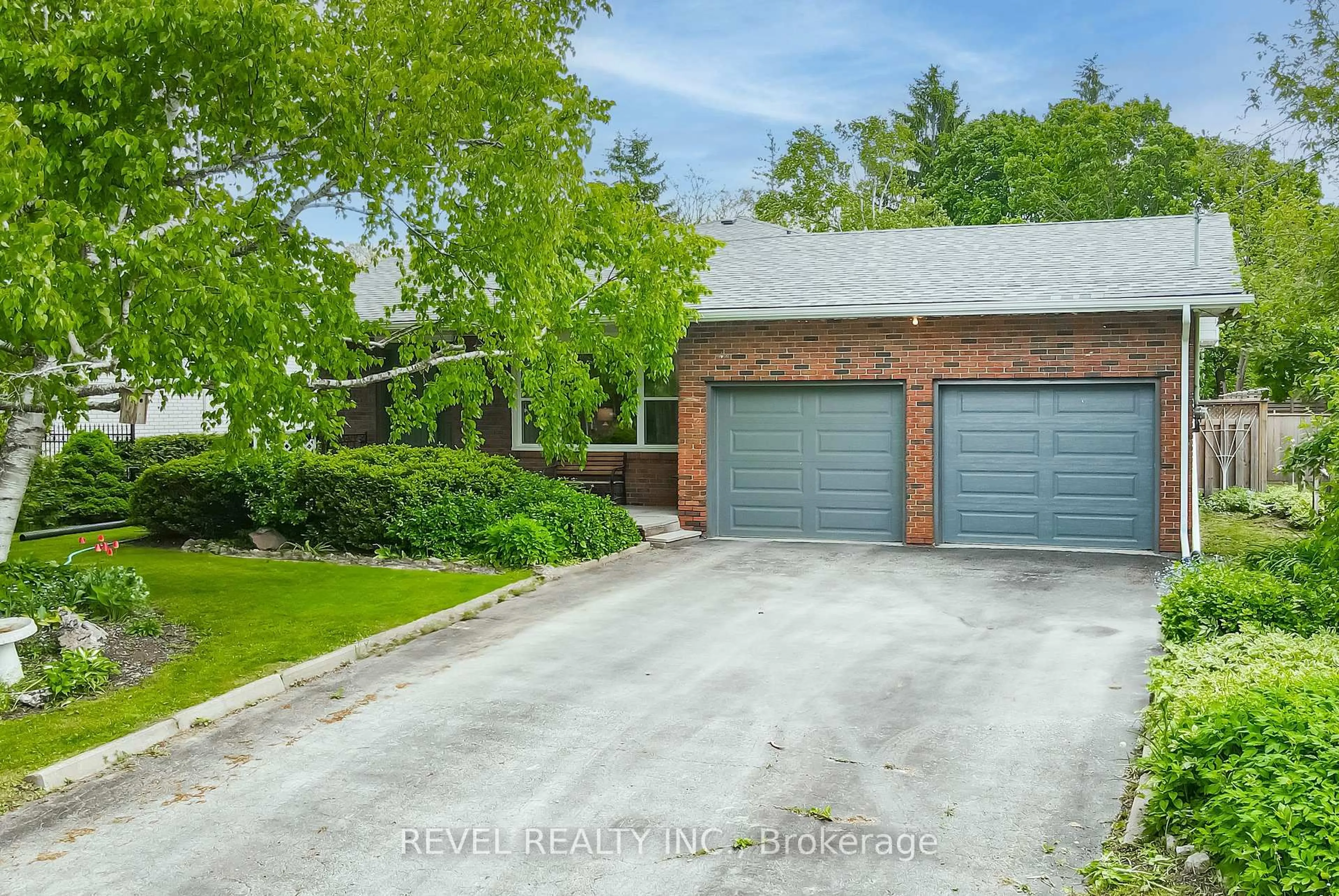 Home with brick exterior material, street for 89 Pottinger St, Kawartha Lakes Ontario K9V 3Y4