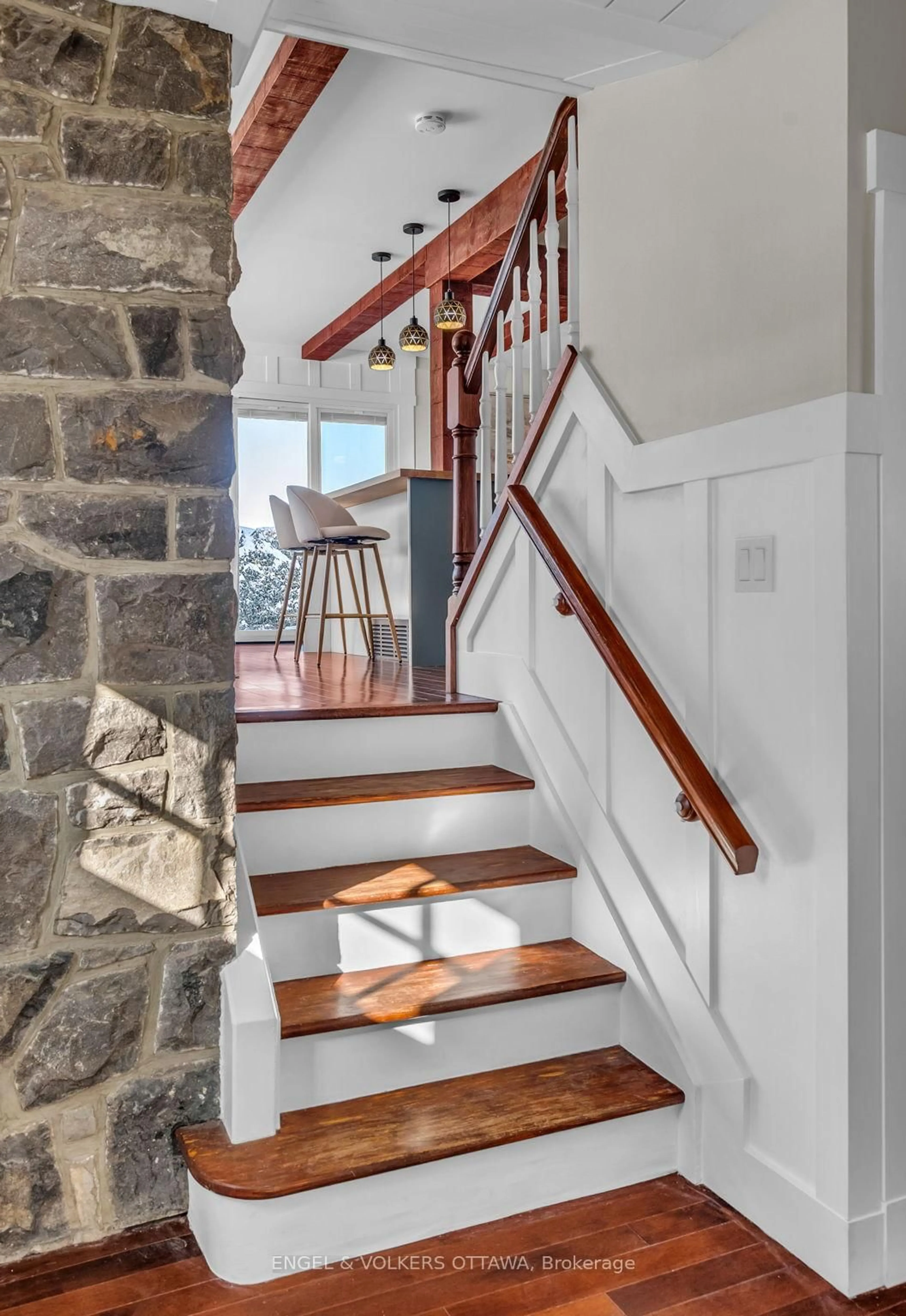 Stairs for 5 Kimdale St, Ottawa Ontario K2G 0X1