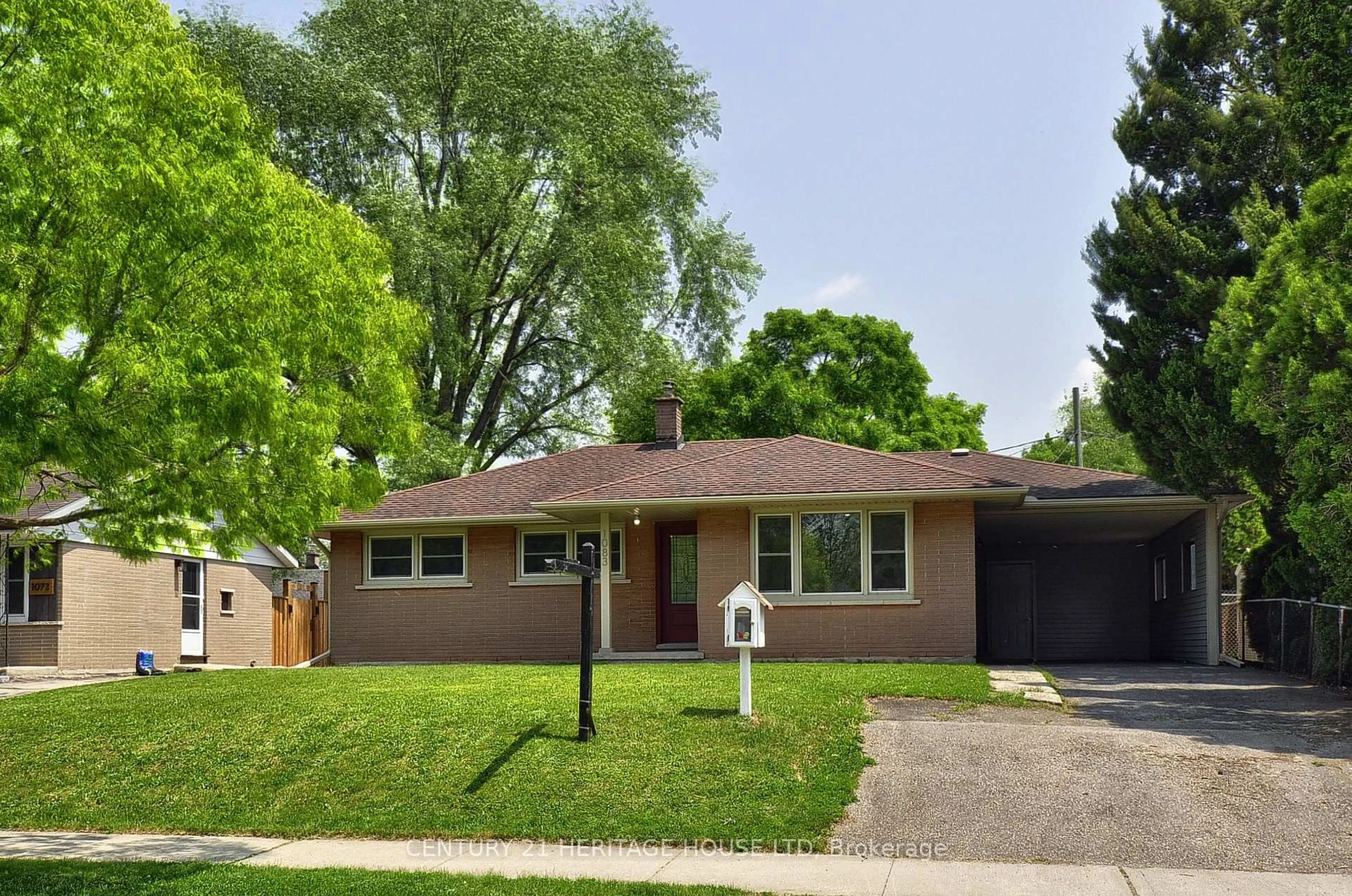 Home with brick exterior material, street for 1083 Rose St, Cambridge Ontario N3H 2G6