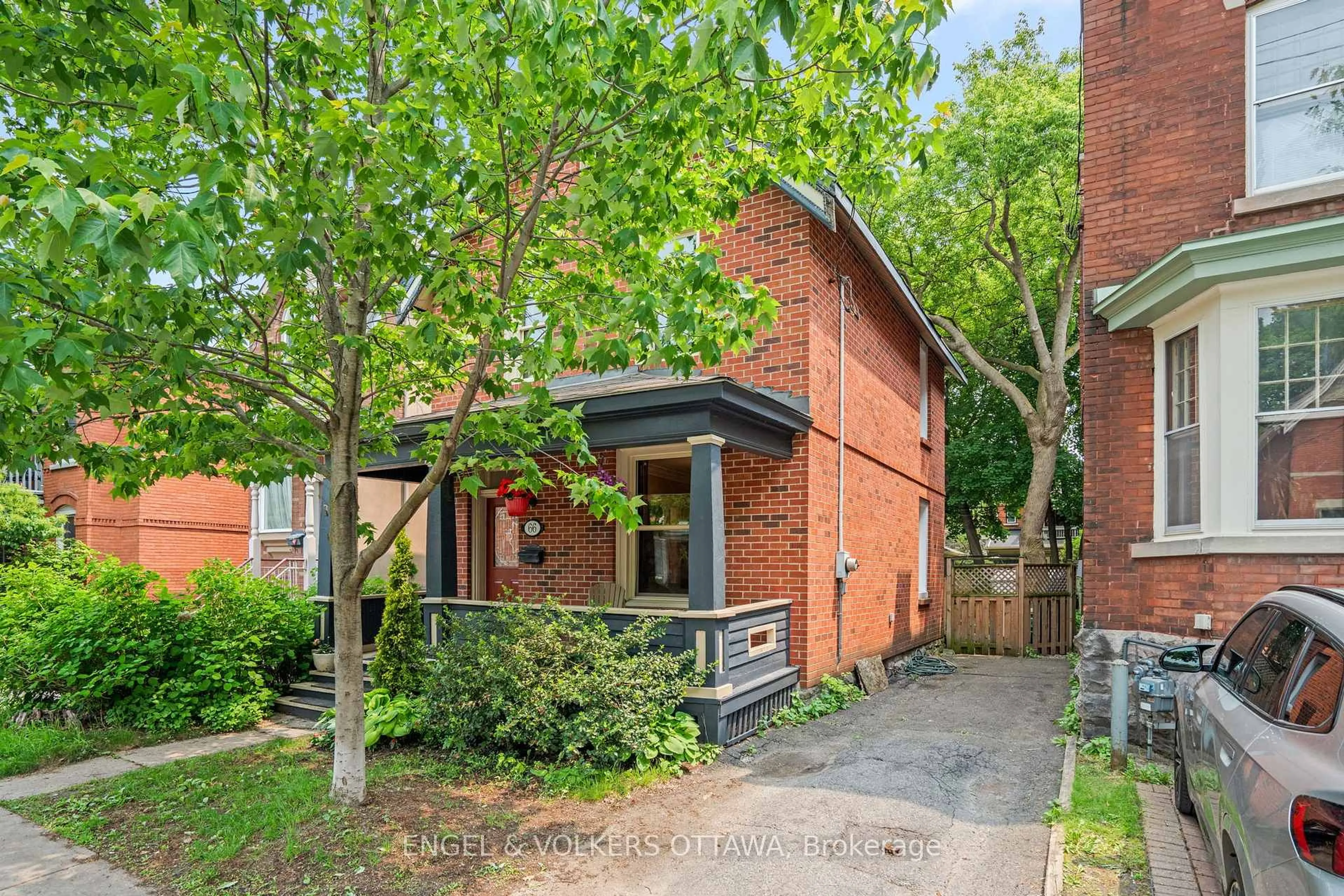 Home with brick exterior material, street for 66 Third Ave, Ottawa Ontario K1S 2J8
