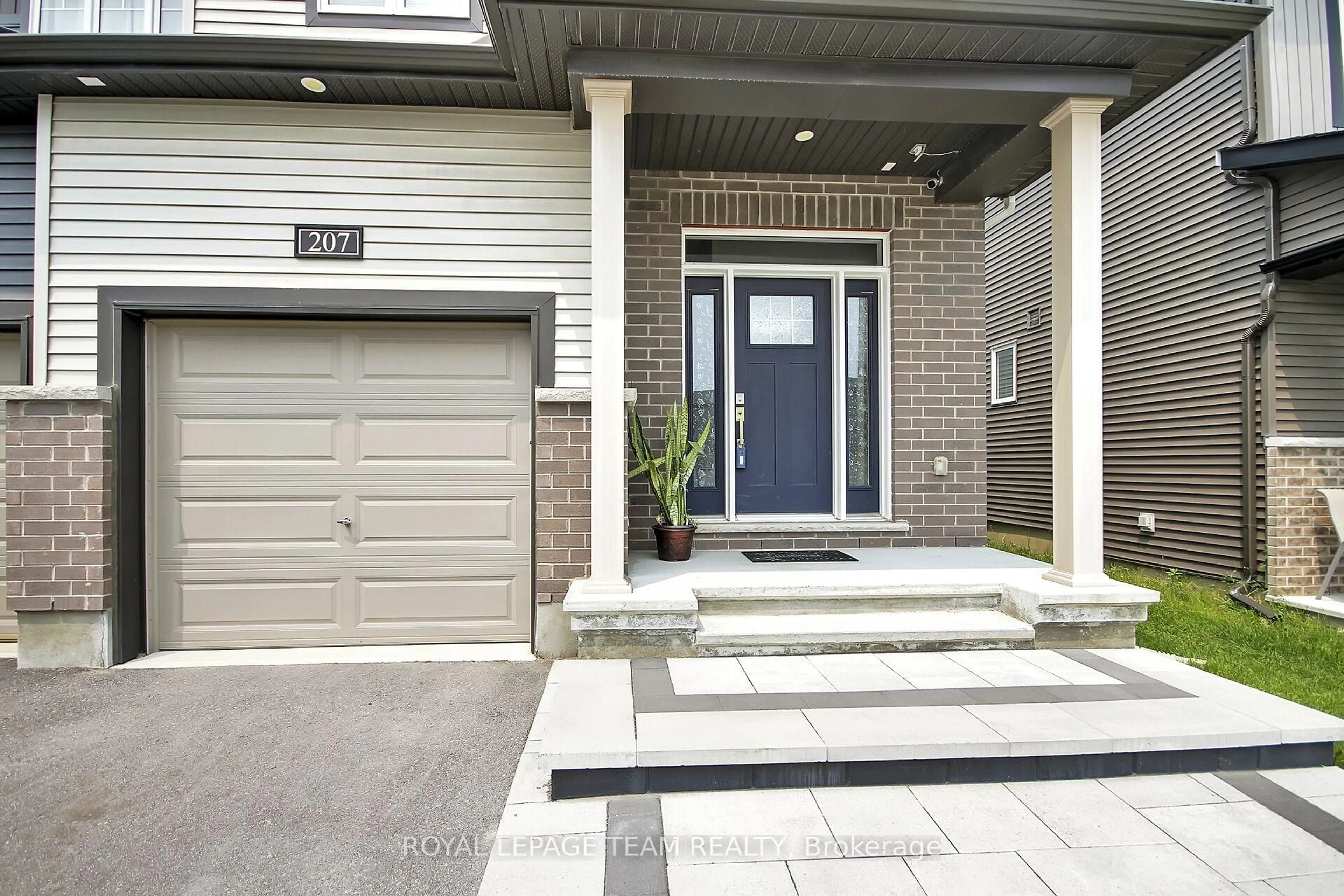 Unknown for 207 Bending Way, Ottawa Ontario K2J 6P2