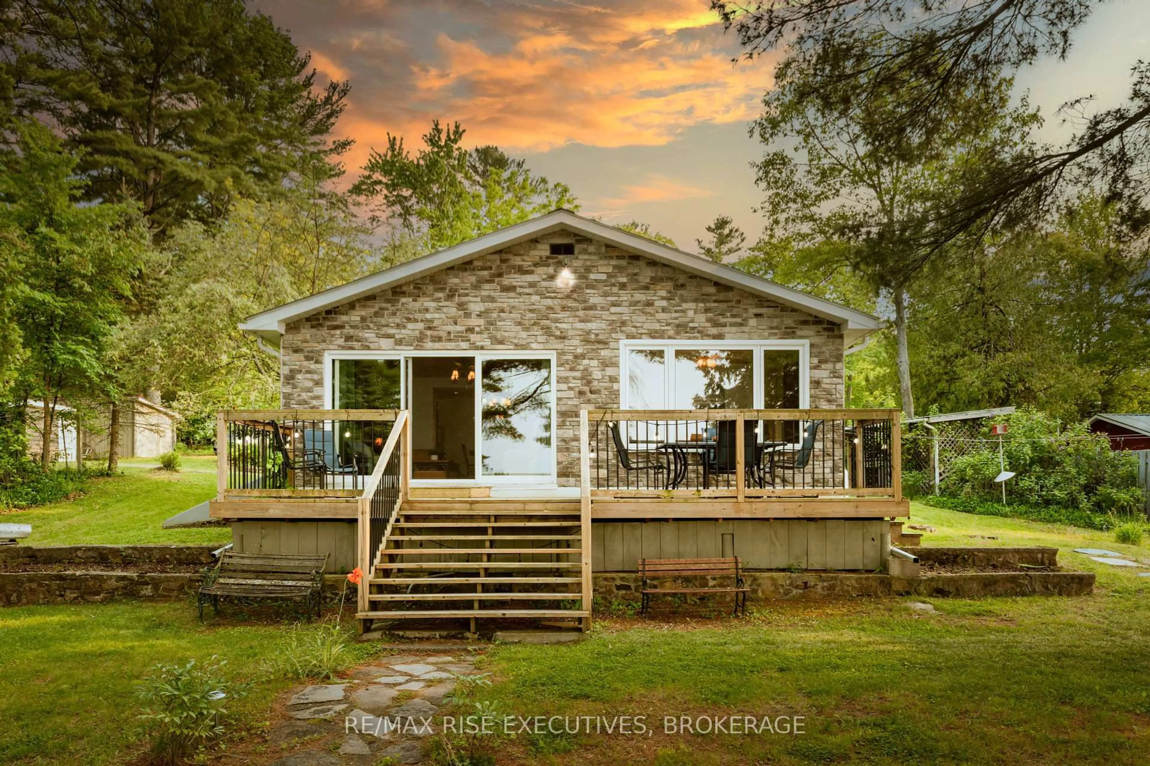 Patio, water/lake/river/ocean view for 6862 Smith Lane, Perth Road Ontario K0H 2L0