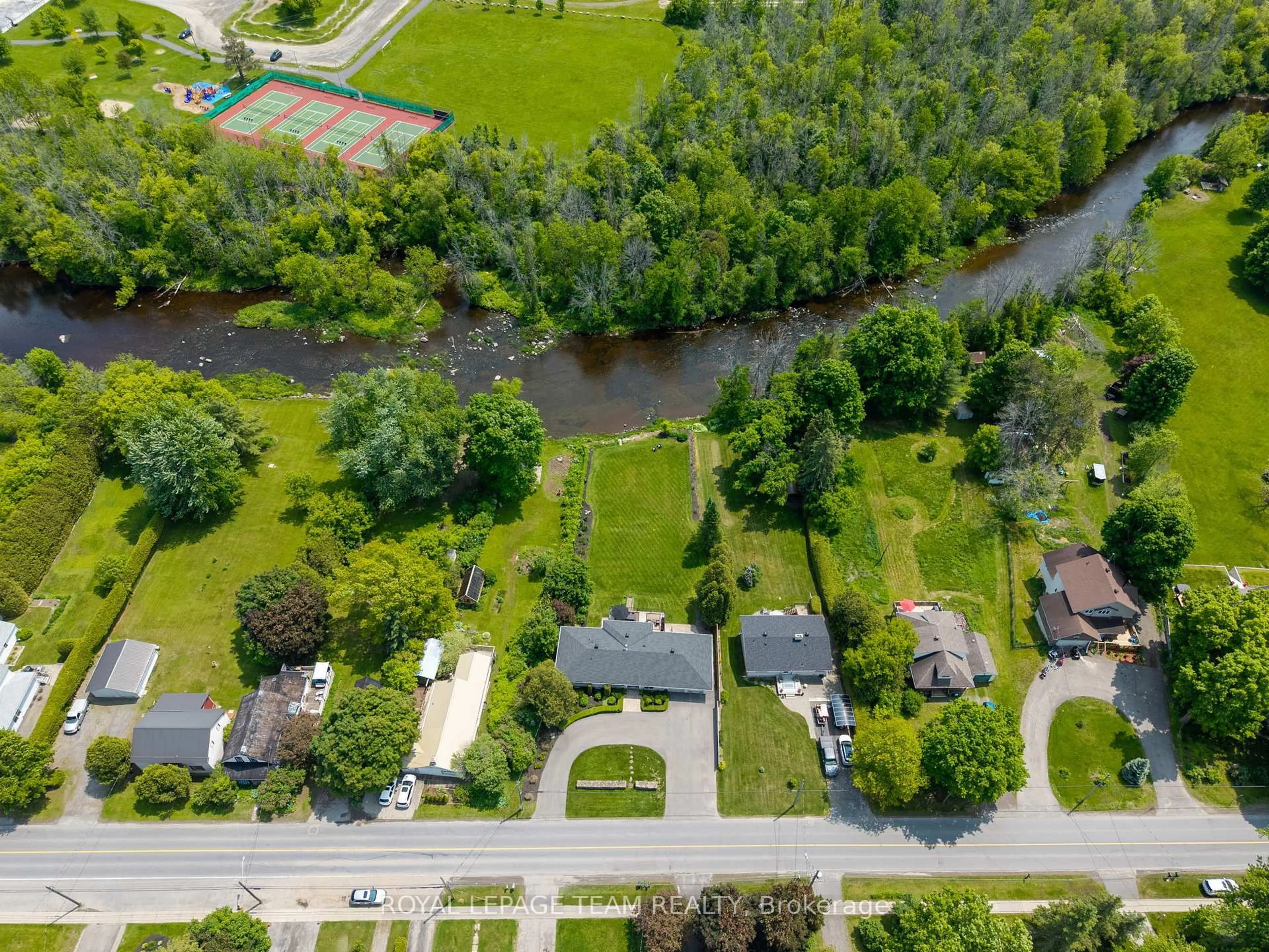 A pic from outside/outdoor area/front of a property/back of a property/a pic from drone, water/lake/river/ocean view for 314 Clothier St, North Grenville Ontario K0G 1J0