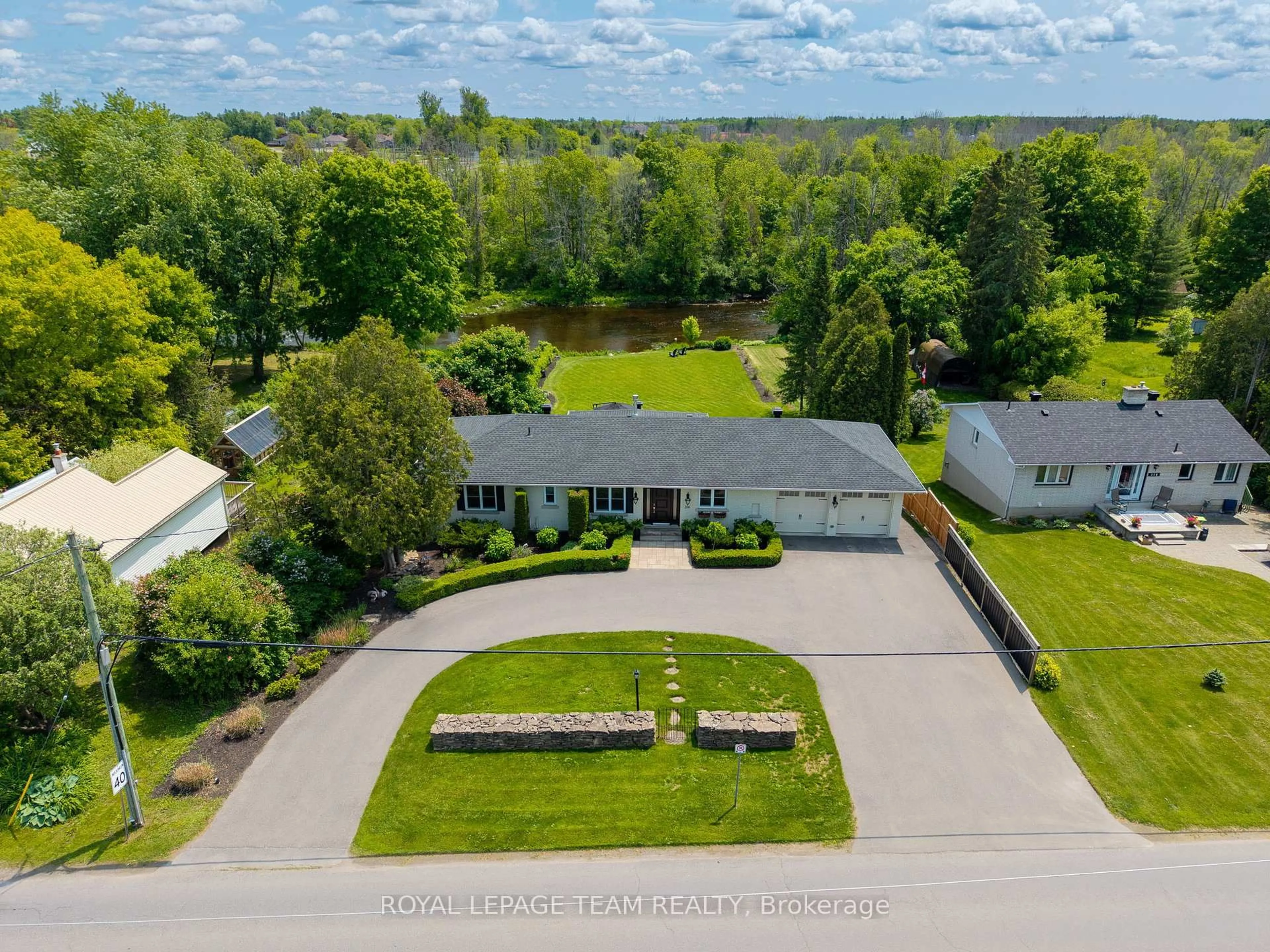 A pic from outside/outdoor area/front of a property/back of a property/a pic from drone, unknown for 314 Clothier St, North Grenville Ontario K0G 1J0