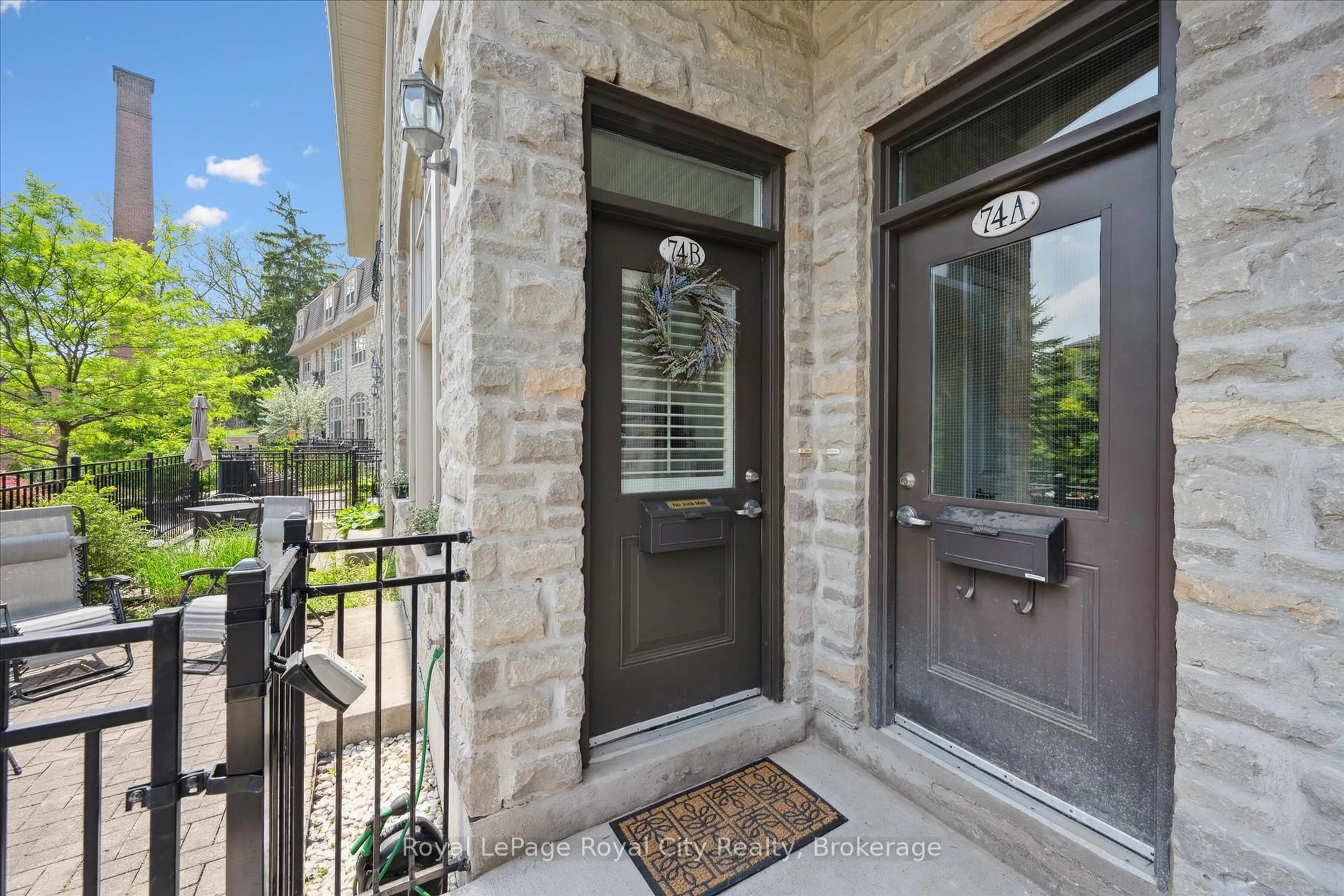 Indoor entryway for 74B Cardigan St, Guelph Ontario N1H 0A4