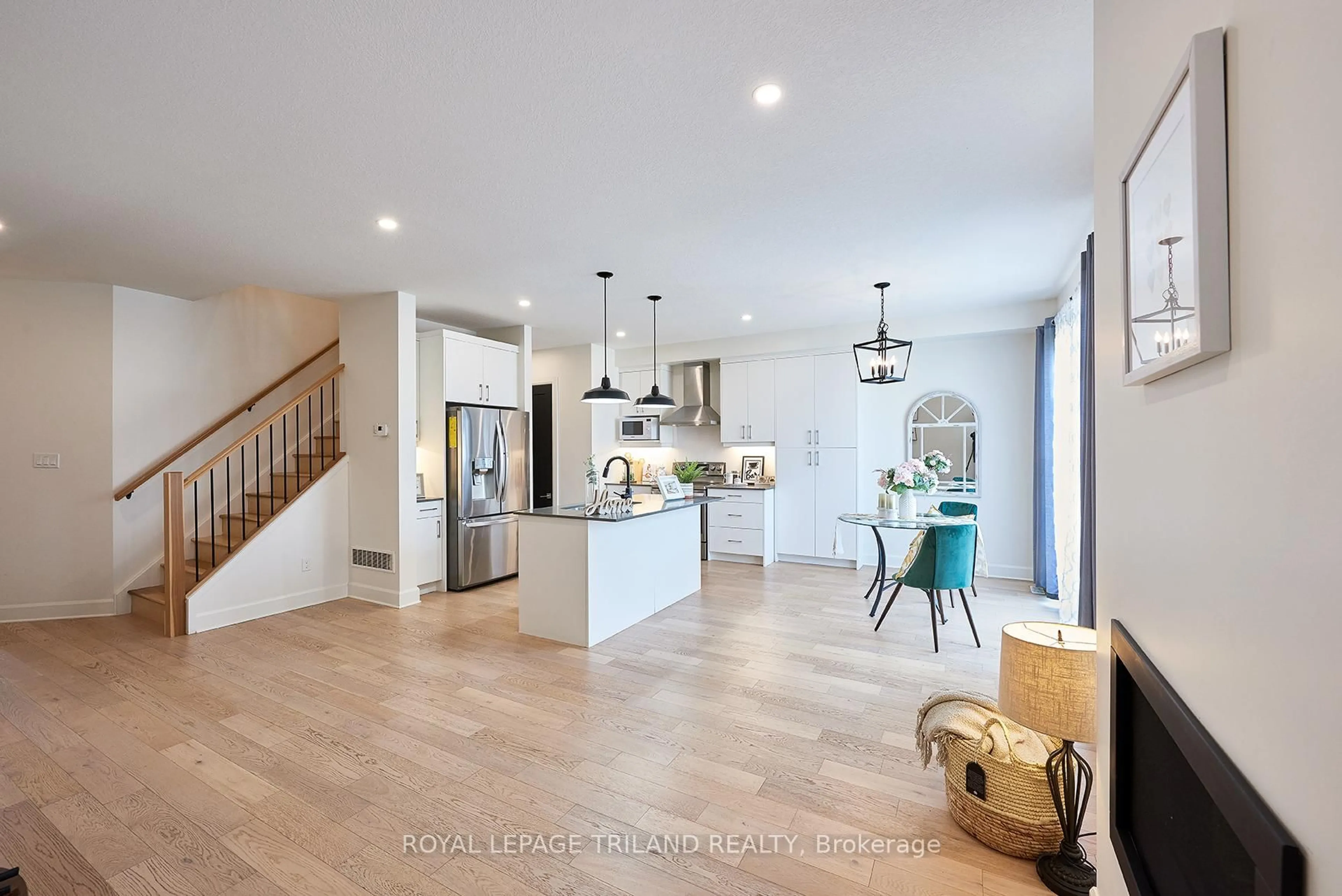 Open concept kitchen, unknown for 927 Upper Point Ave, London South Ontario N6K 0L1