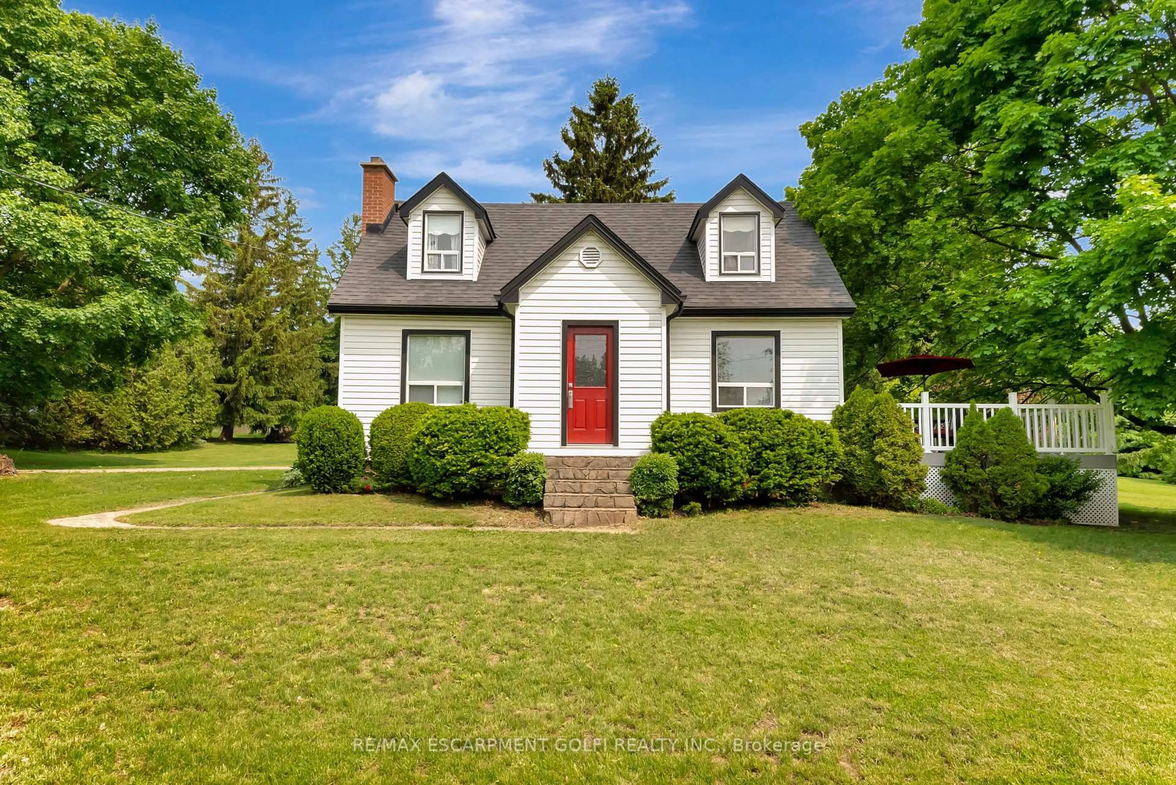 Home with vinyl exterior material, street for 303 HIGHWAY NO 5, Brant Ontario N0E 1N0