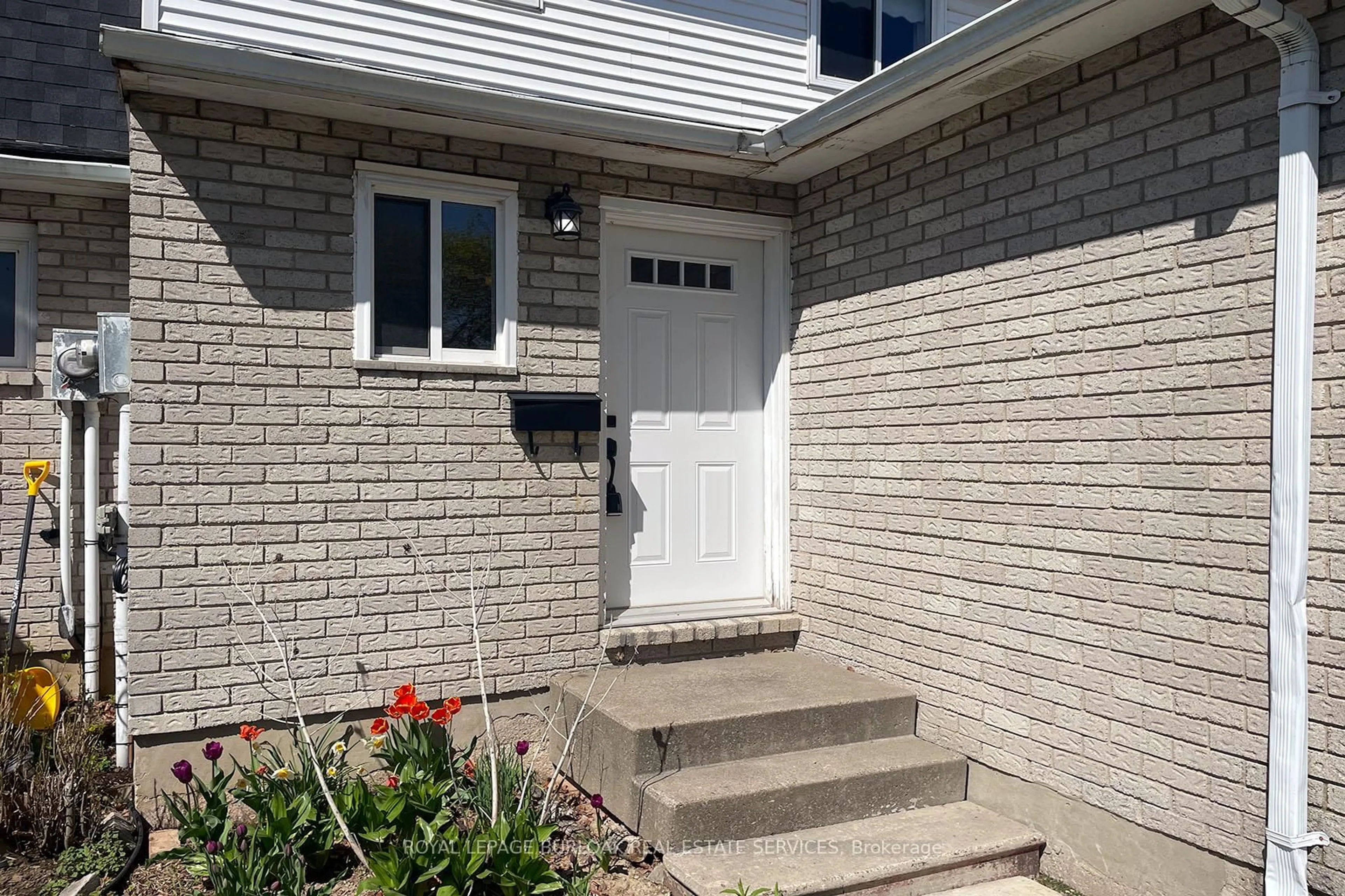 Home with brick exterior material, street for 58 Romy Cres, Thorold Ontario L2V 4T6