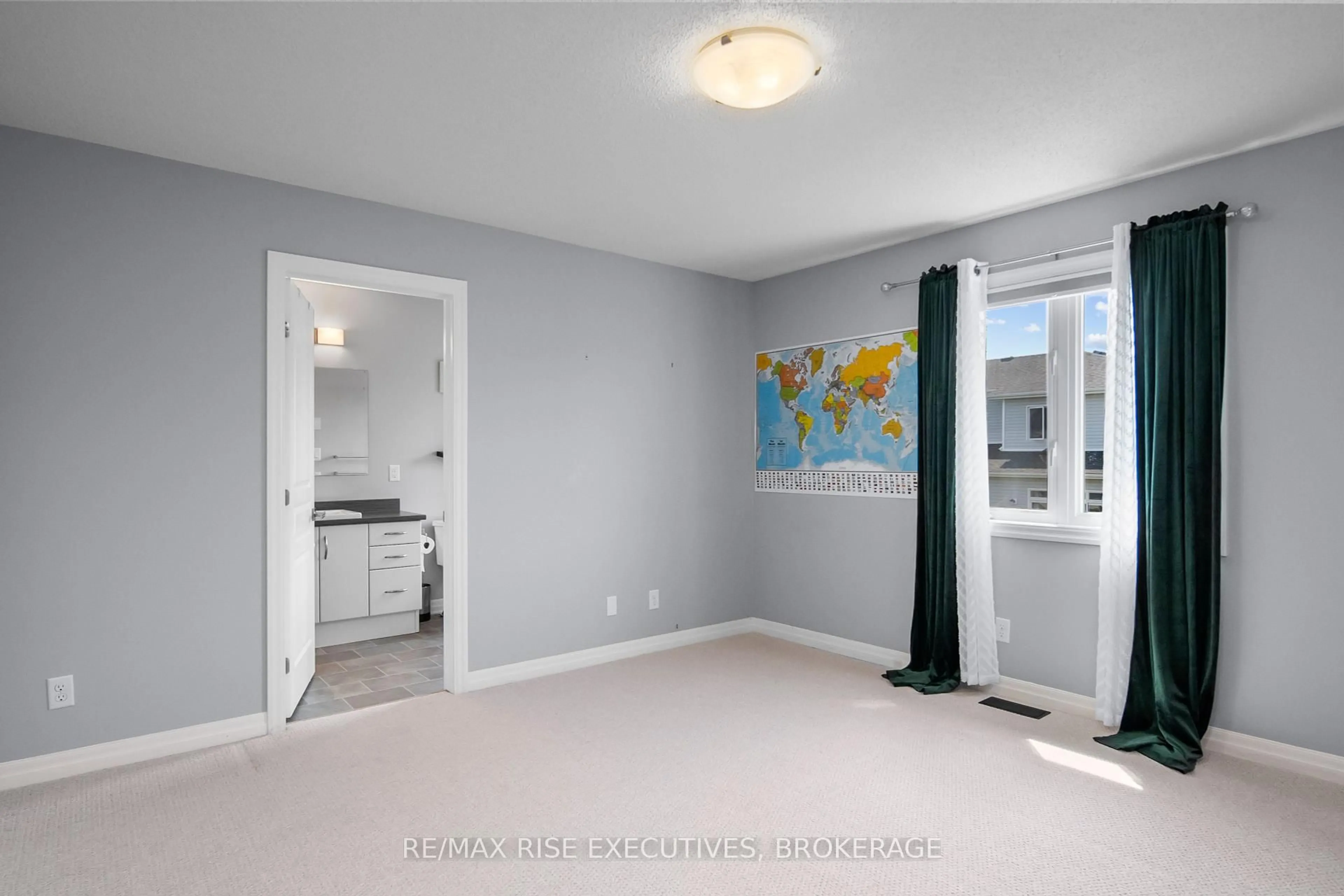 A pic of a room for 1369 TREMONT Dr, Kingston Ontario K7P 0M6