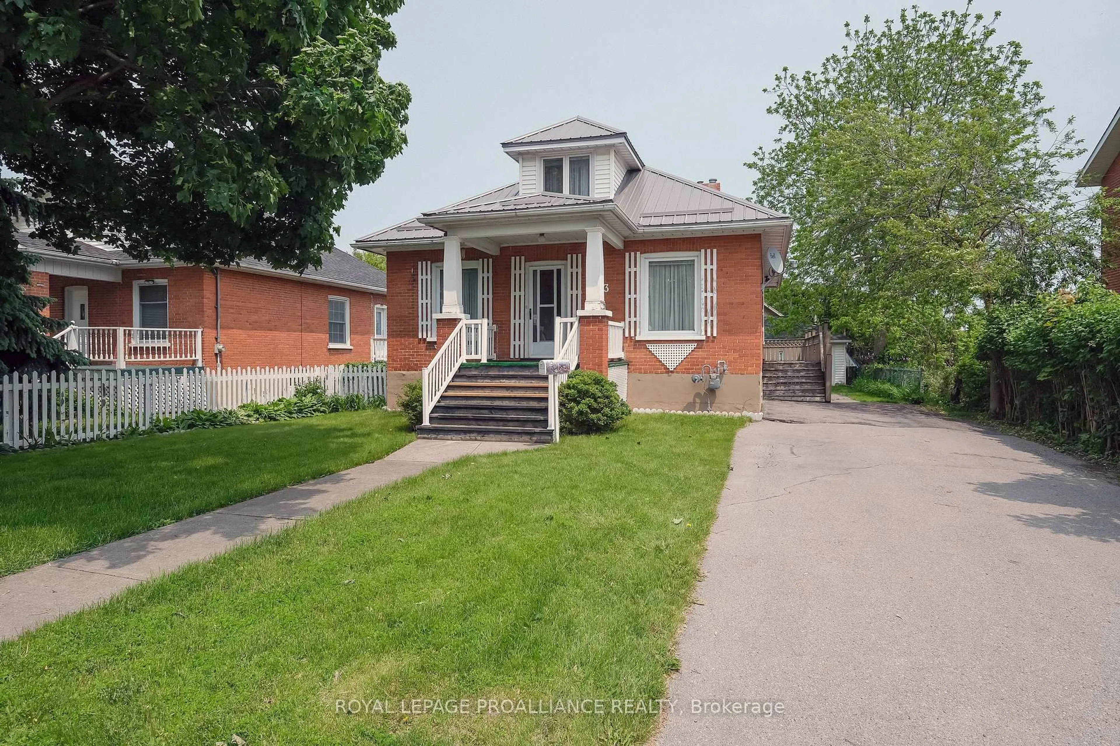 Home with brick exterior material, street for 53 Gordon St, Belleville Ontario K8P 3E6