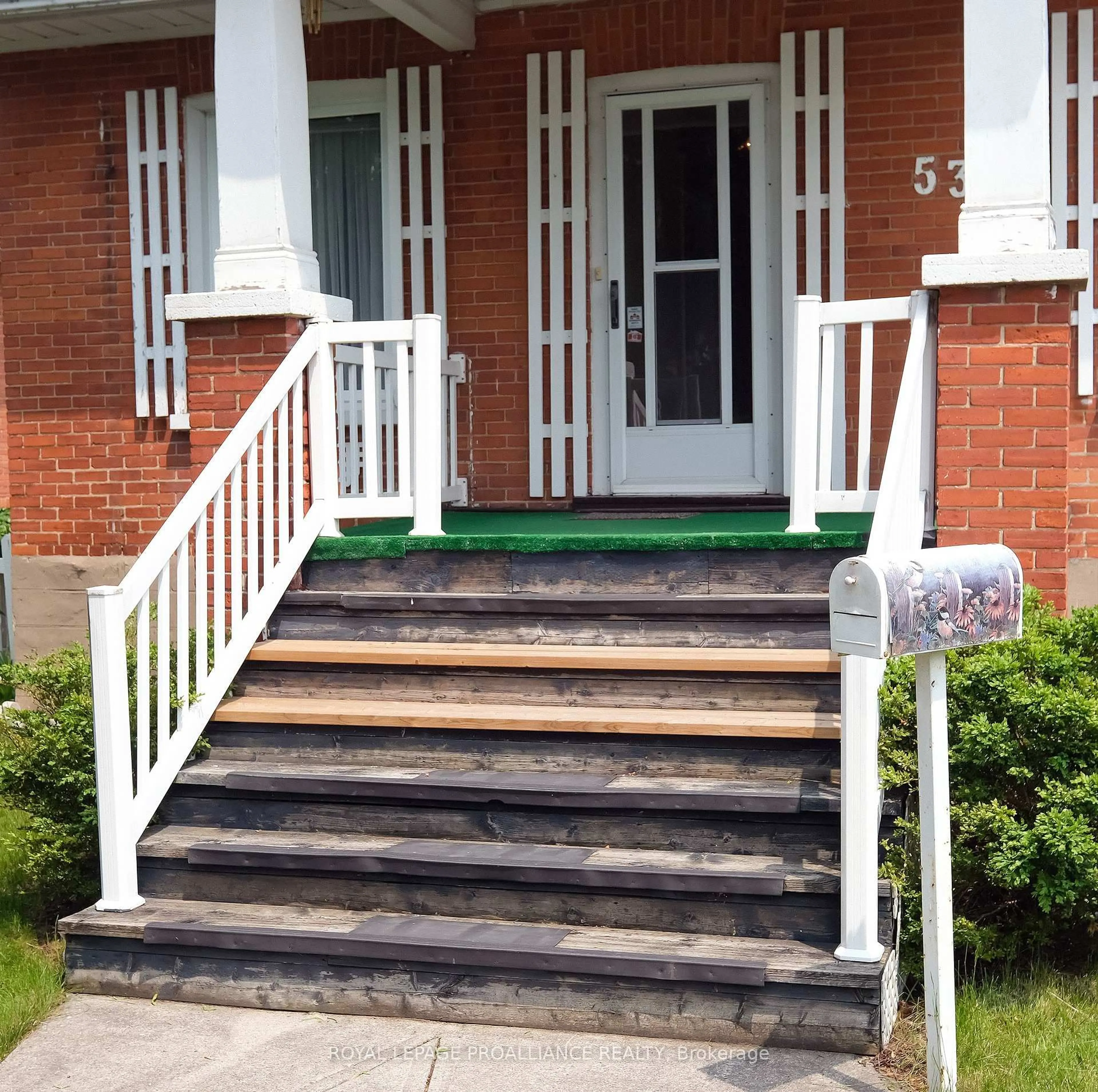 Unknown for 53 Gordon St, Belleville Ontario K8P 3E6