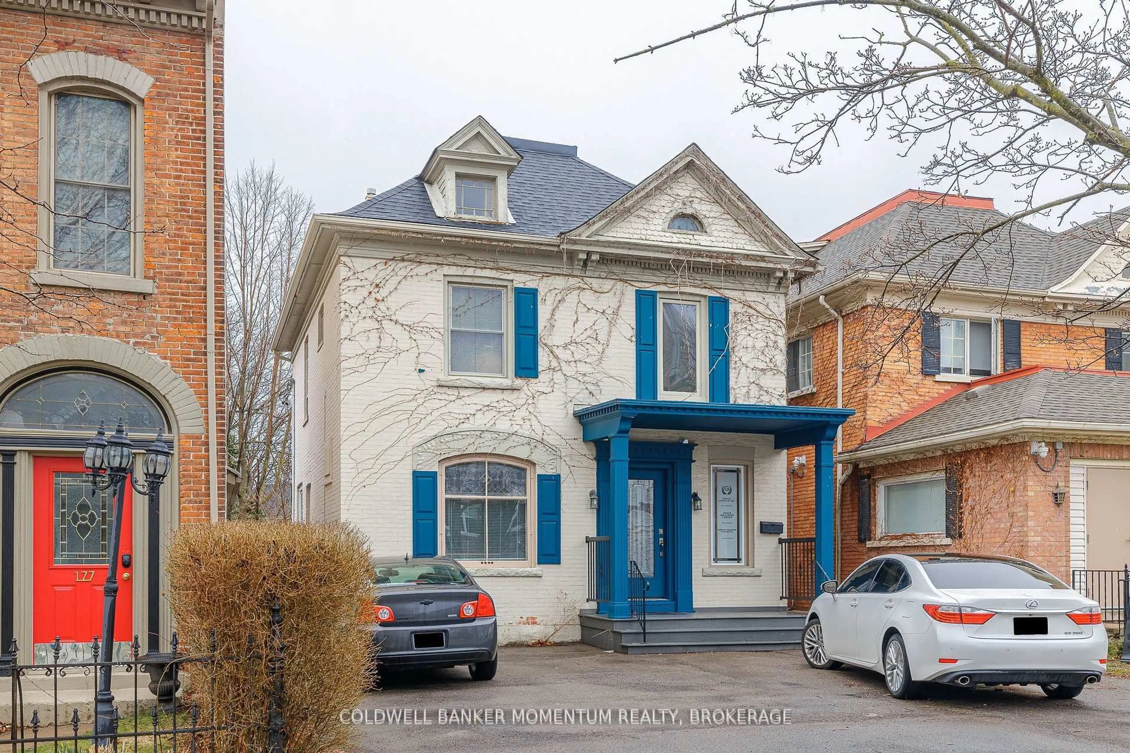 Home with brick exterior material, street for 179 King St, St. Catharines Ontario L2R 3J5