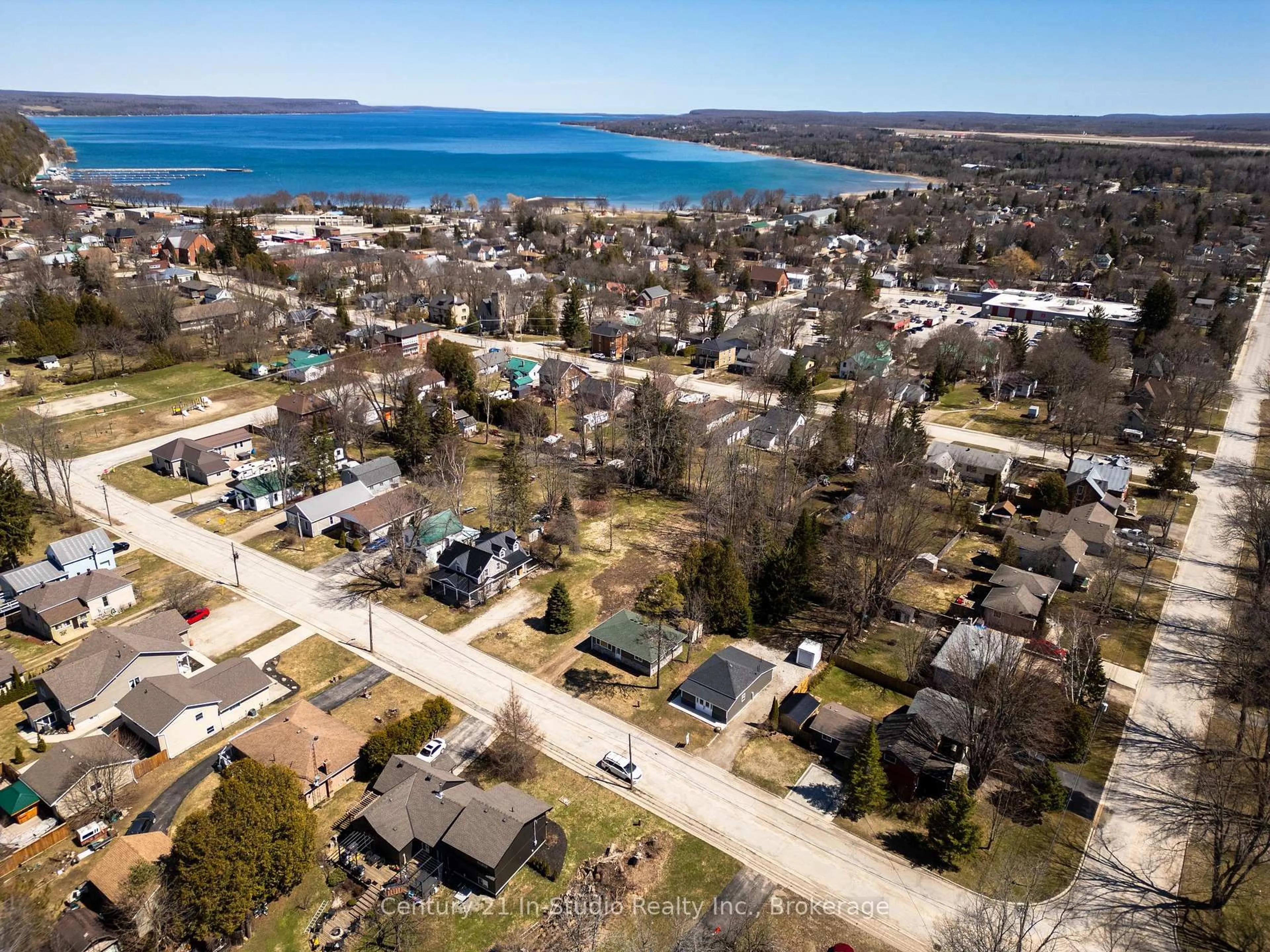 A pic from outside/outdoor area/front of a property/back of a property/a pic from drone, water/lake/river/ocean view for 415 Mcnaughton St, South Bruce Peninsula Ontario N0H 2T0