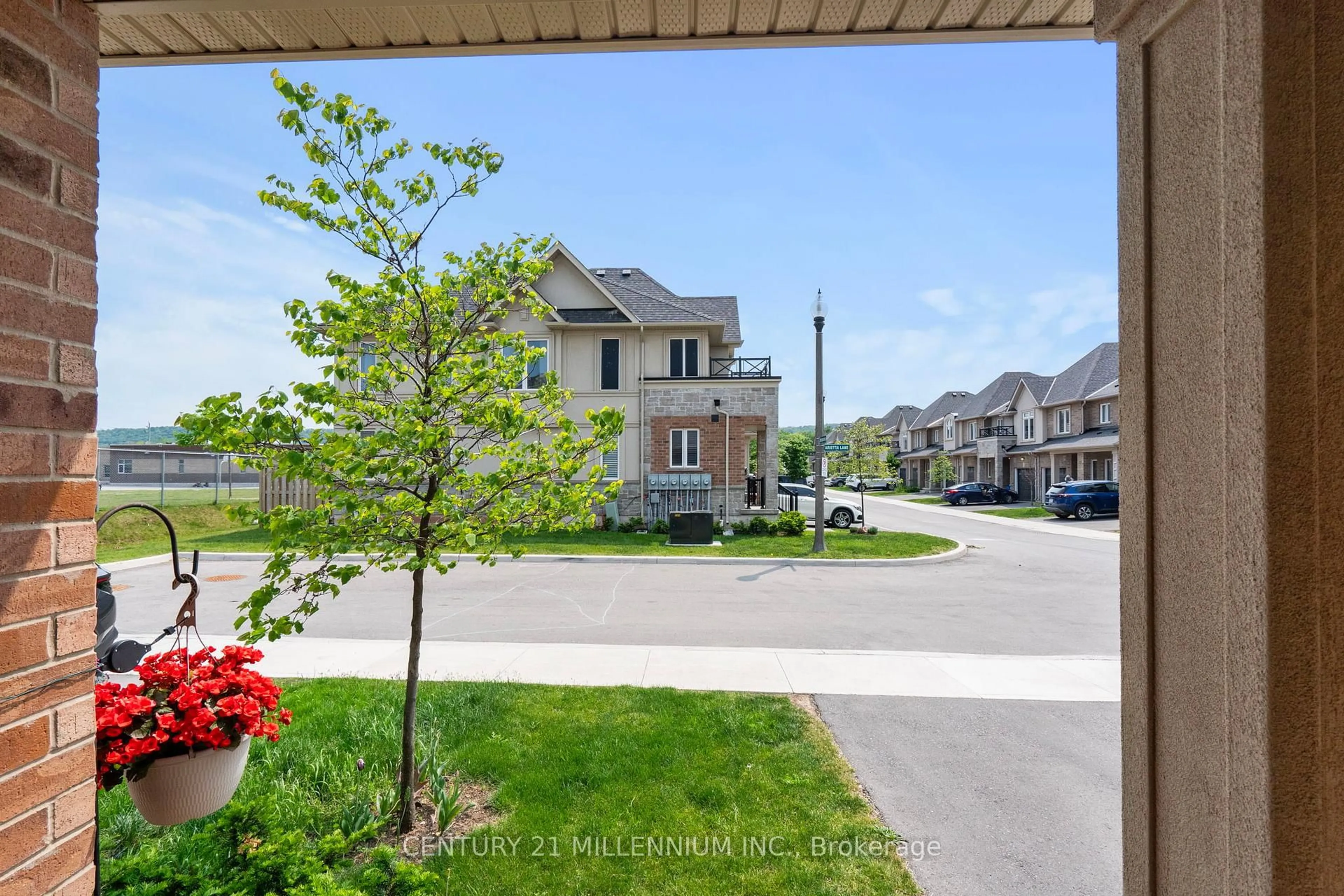 Unknown for 19 Arietta Lane, Hamilton Ontario L8E 0K7
