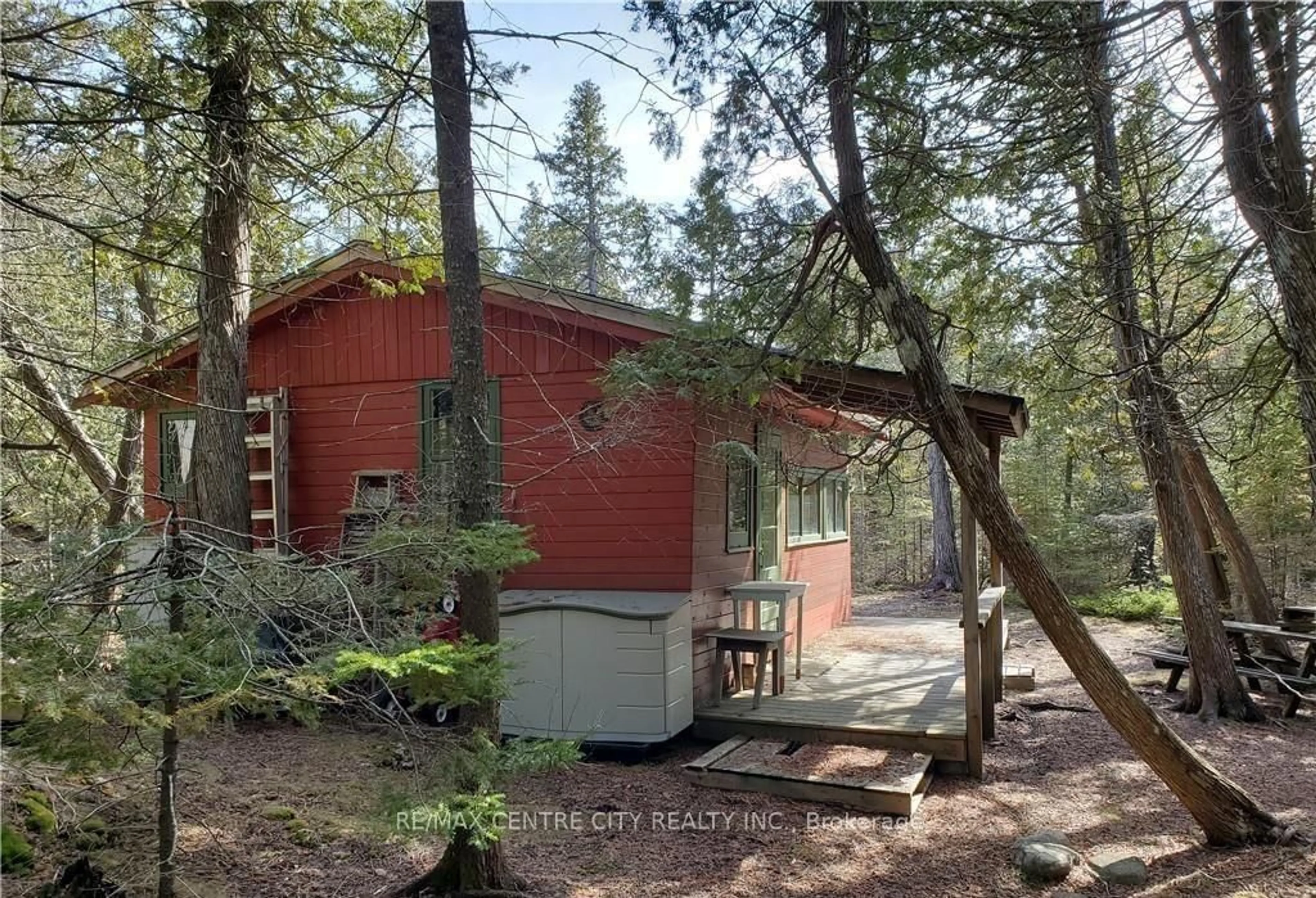 Shed for 221 Dorcas Bay Rd, Northern Bruce Peninsula Ontario N0H 2R0