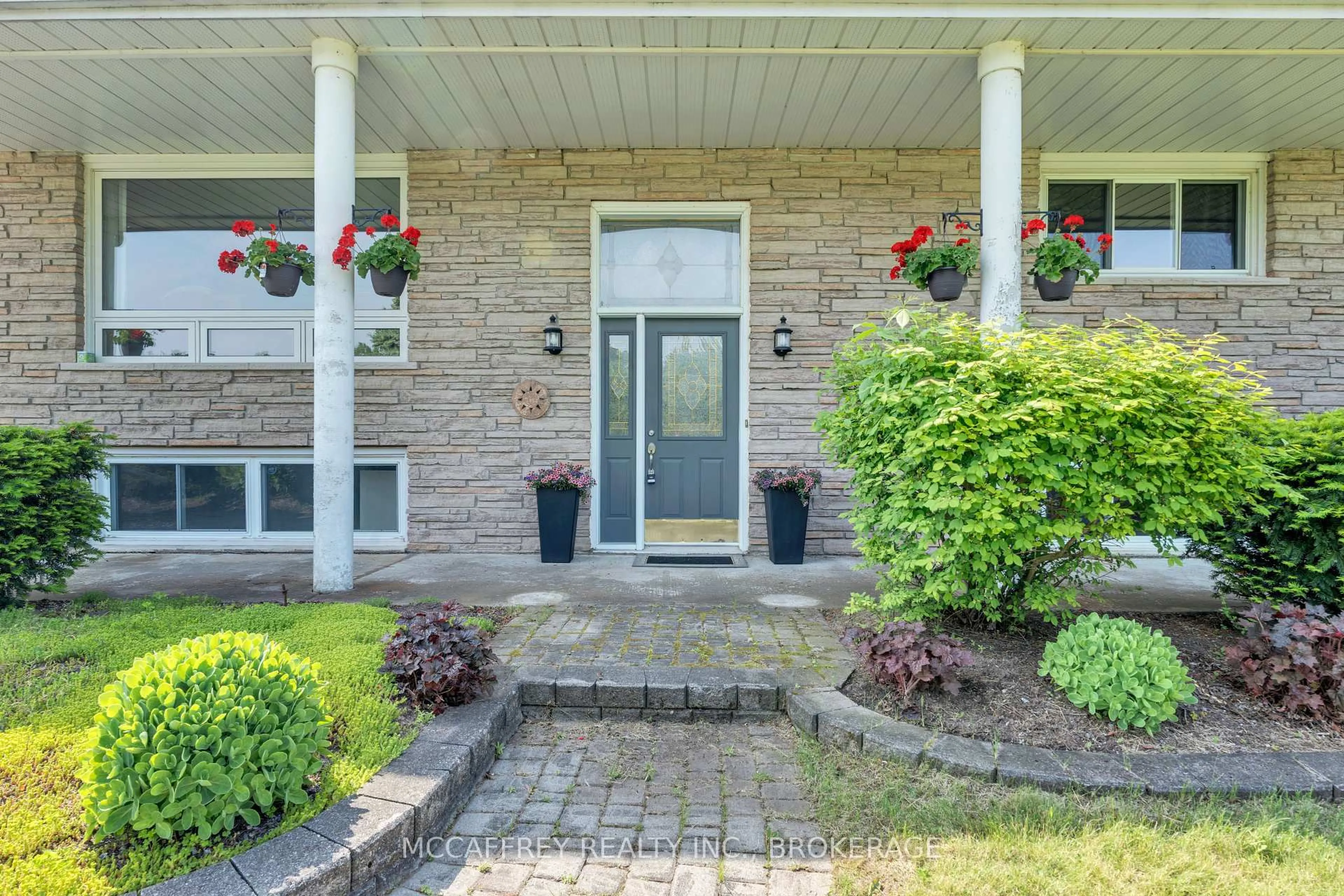 Indoor entryway for 2118 COUNTY ROAD 9, Napanee Ontario K7R 3K8
