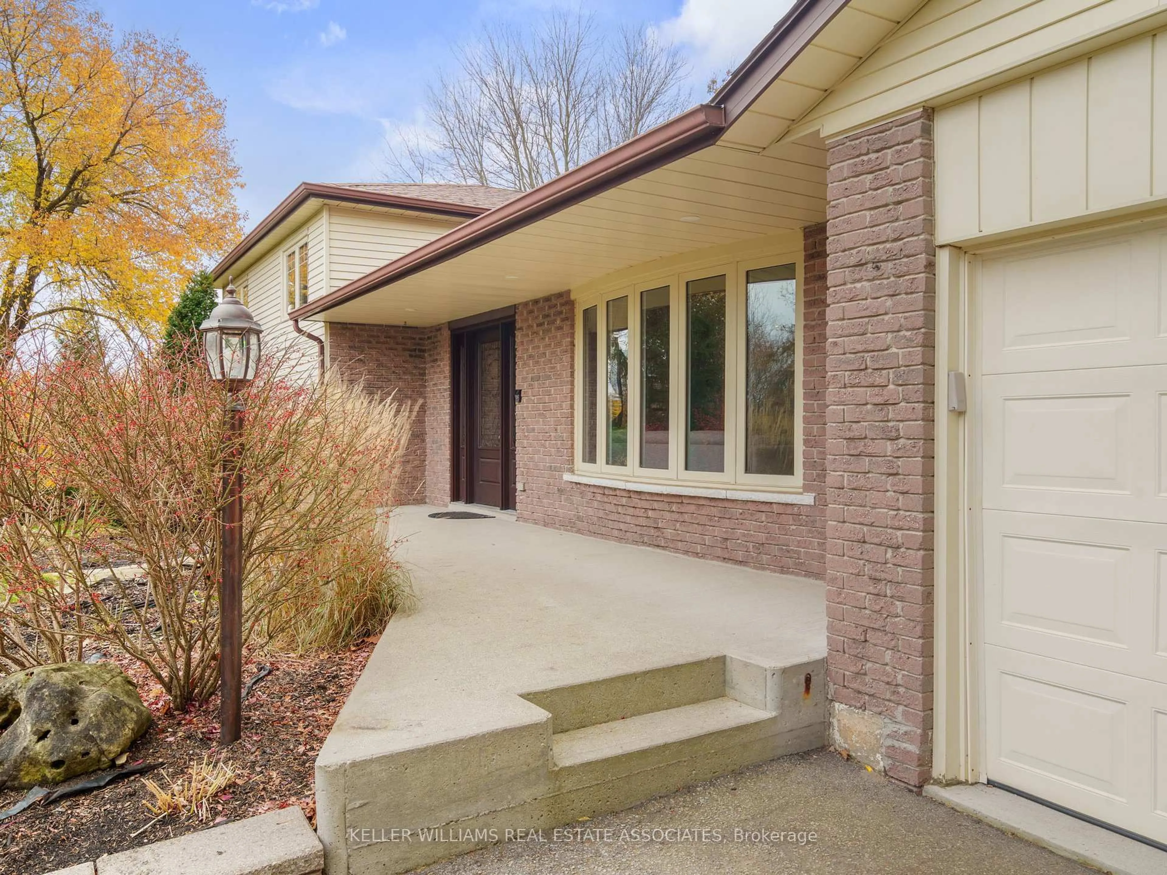 Home with brick exterior material, street for 18 McKibbon Ave, Amaranth Ontario L9W 5M2