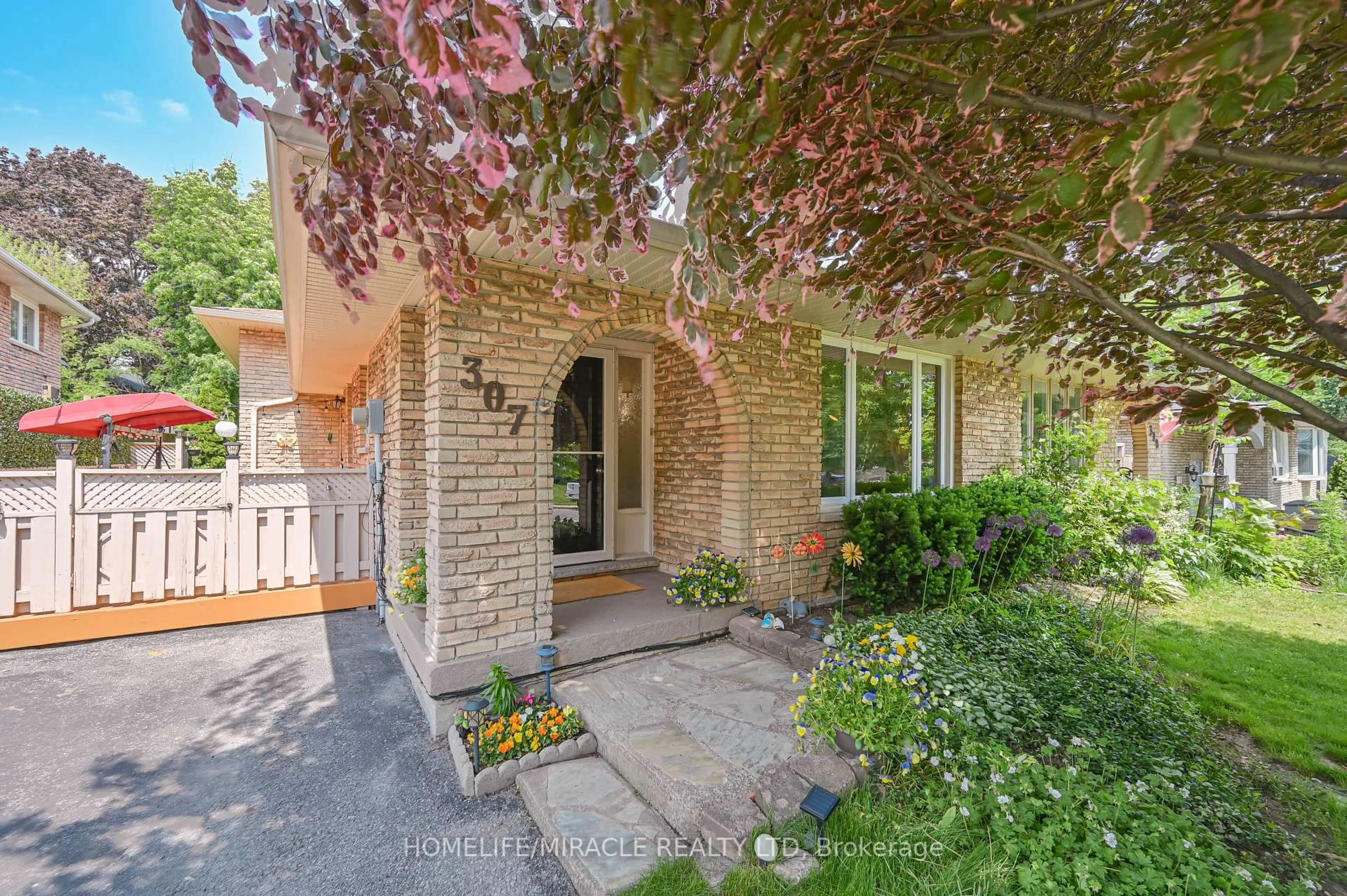 Unknown for 307 Magnolia Dr, Hamilton Ontario L9C 6R2