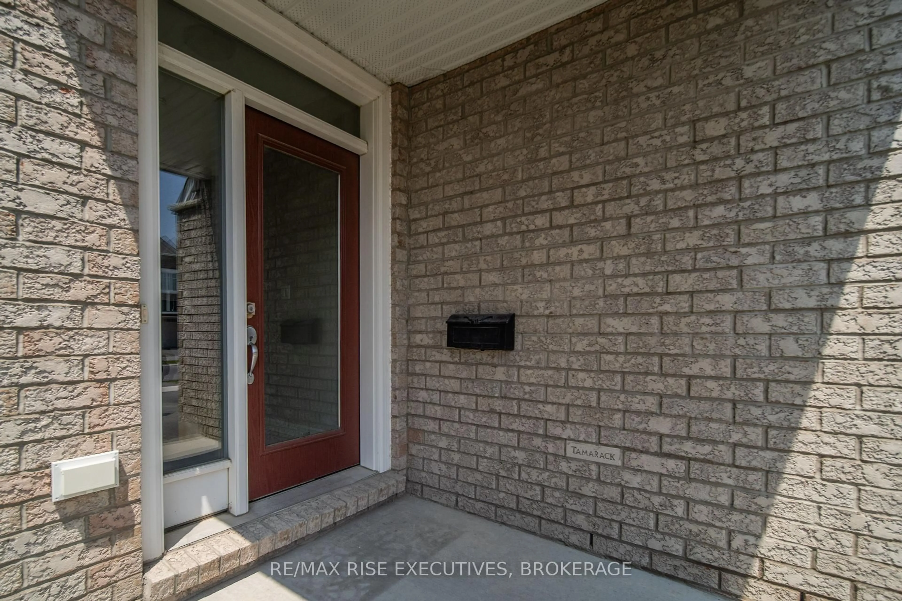 Indoor entryway for 1336 Demers Ave, Kingston Ontario K7M 0H8