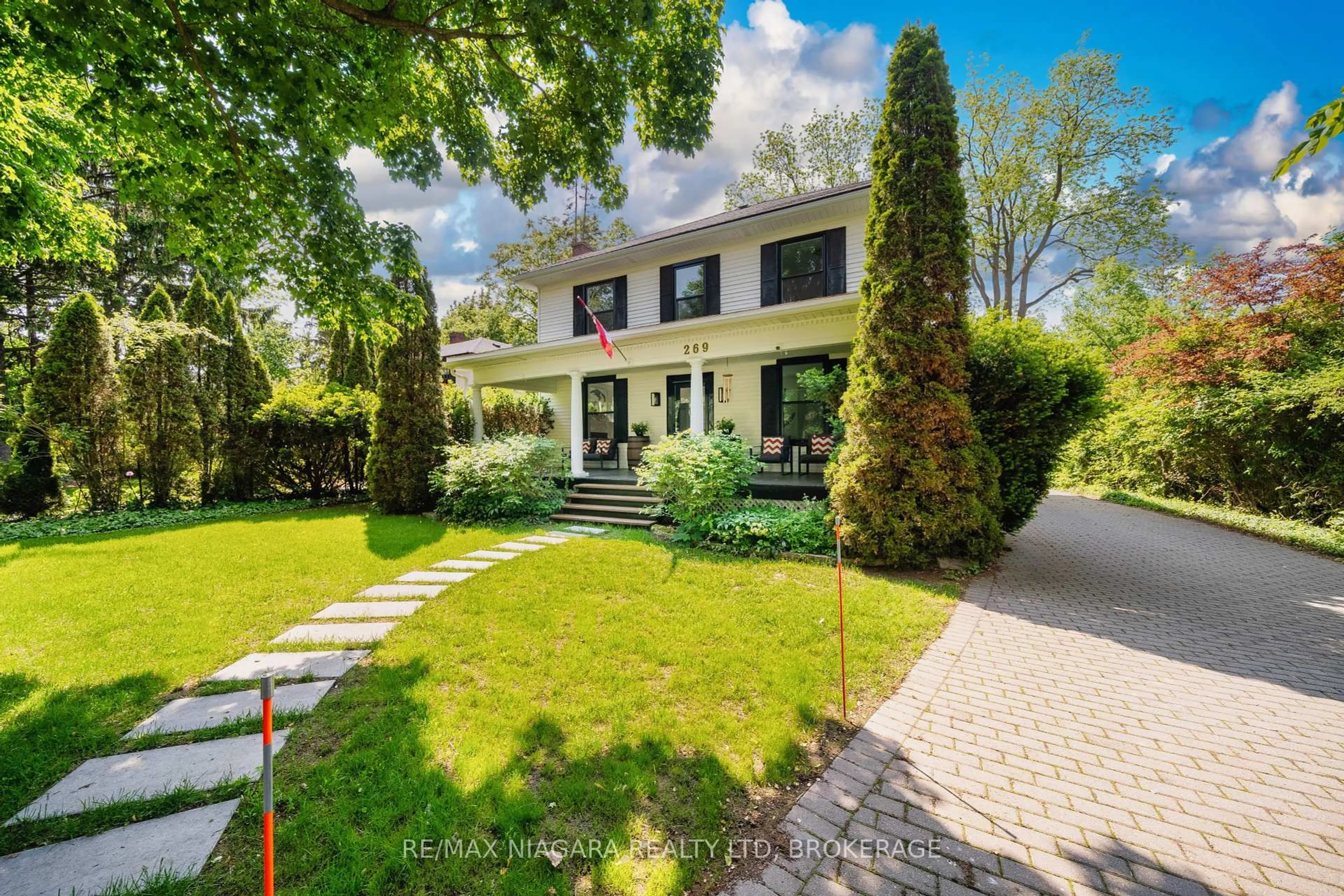 Home with brick exterior material, street for 269 KING St, Niagara-on-the-Lake Ontario L0S 1J0
