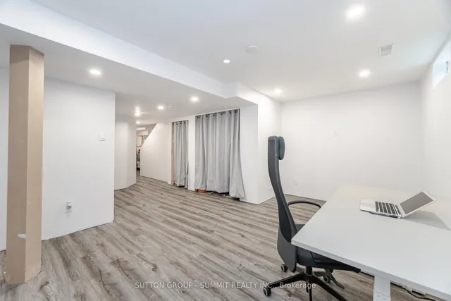 Additional property image - 1809 Upper Wentworth St Unit 32