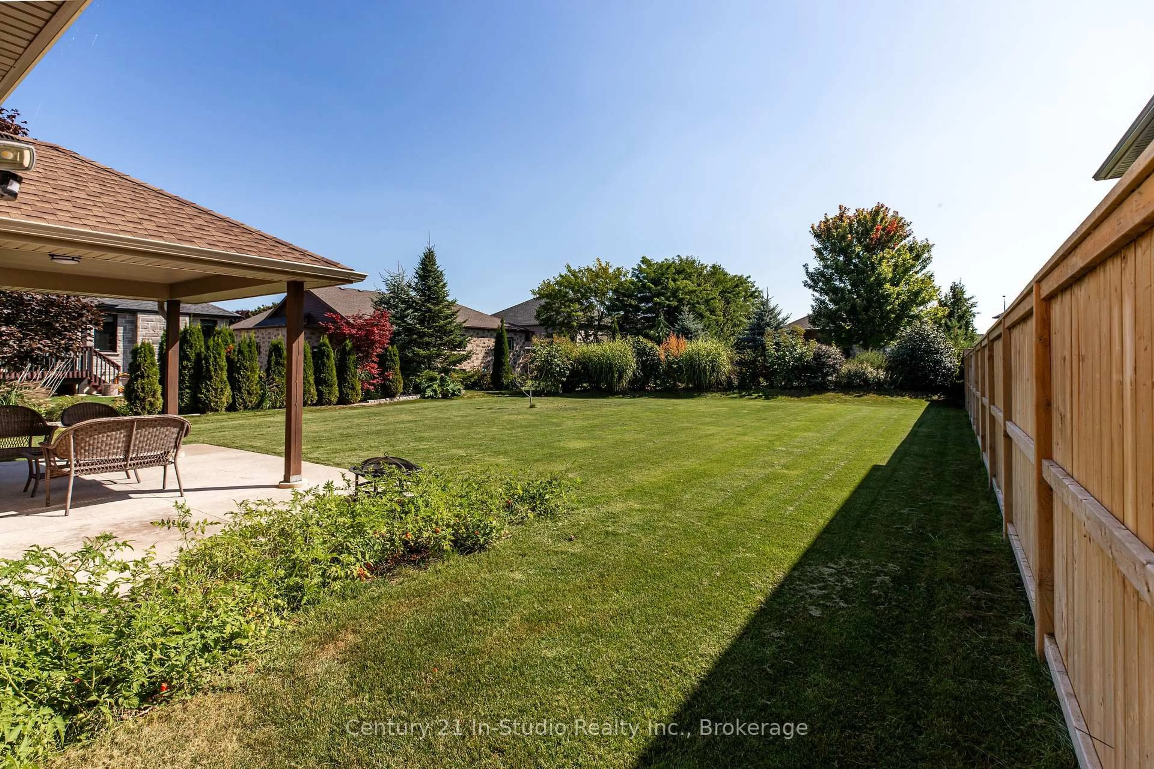 Patio, unknown for 439 Ridge St, Saugeen Shores Ontario N0H 2C1