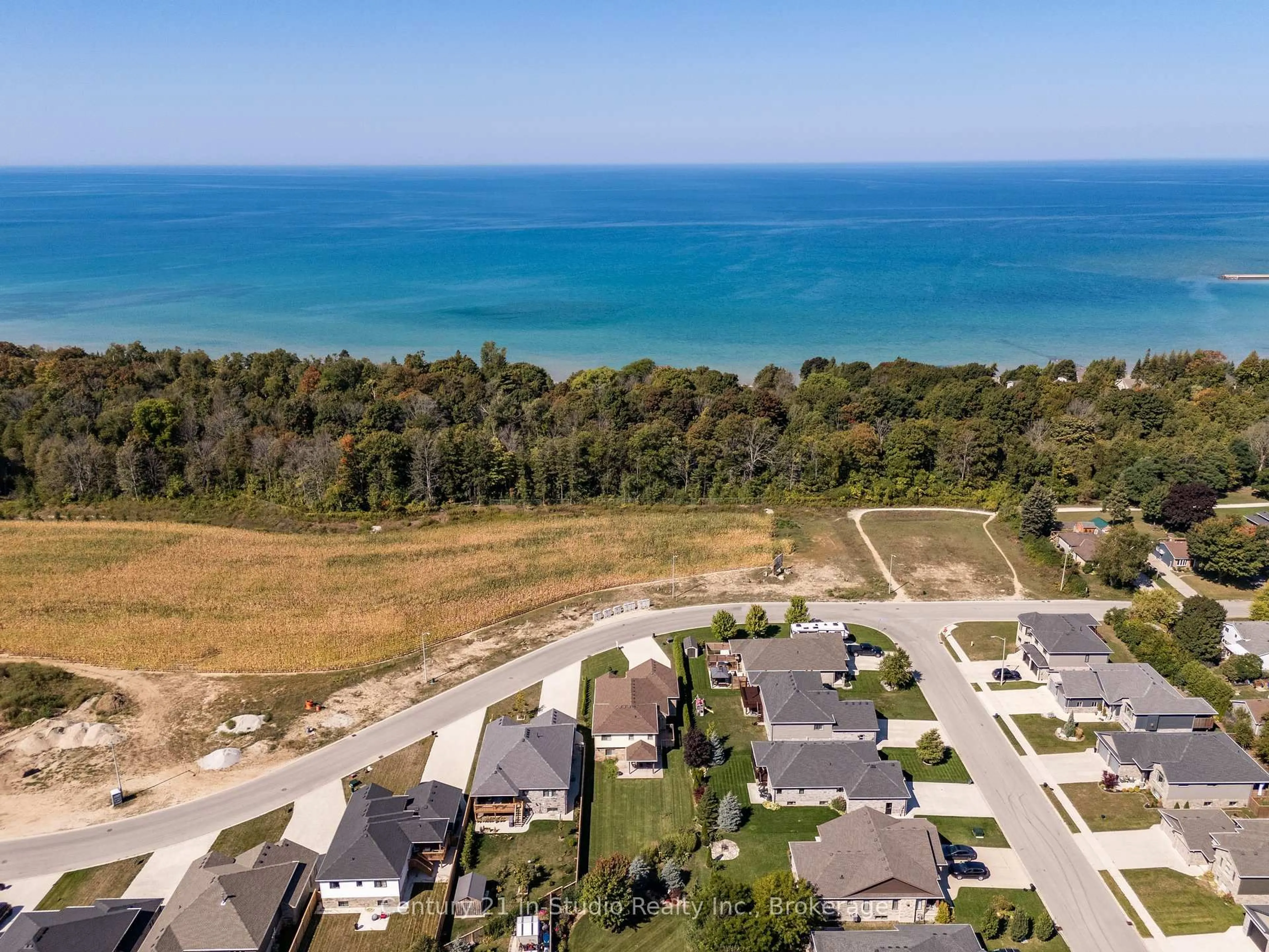 A pic from outside/outdoor area/front of a property/back of a property/a pic from drone, water/lake/river/ocean view for 439 Ridge St, Saugeen Shores Ontario N0H 2C1