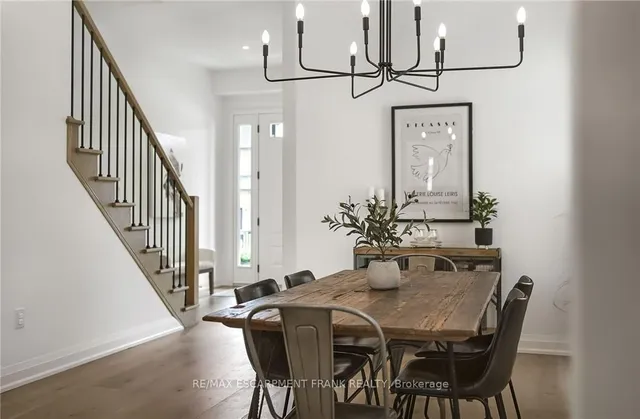 Additional property image - 391 KLEIN Circ
