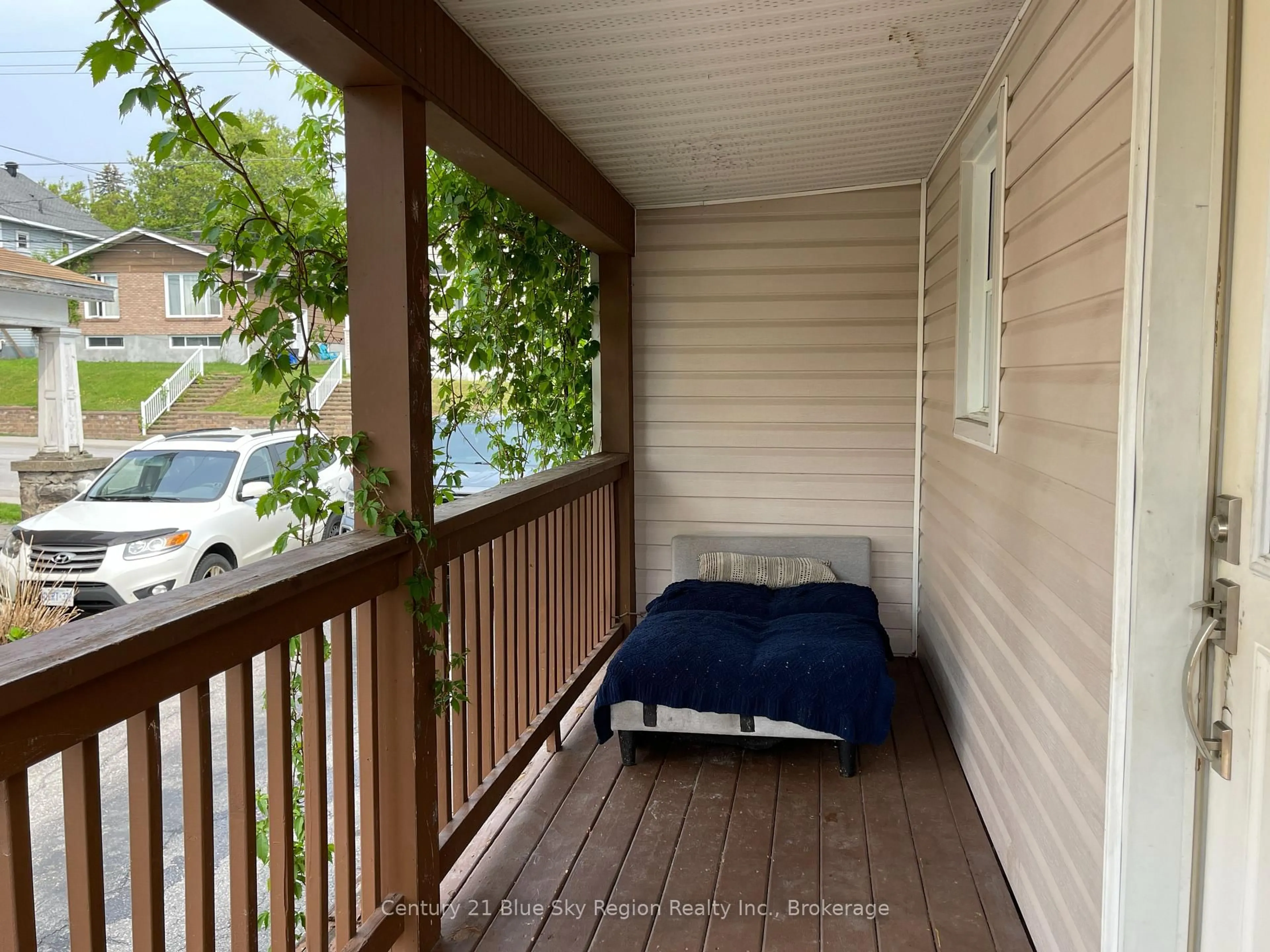 Balcony in the apartment, water/lake/river/ocean view for 953 FERGUSON Ave, North Bay Ontario P1B 1Y2