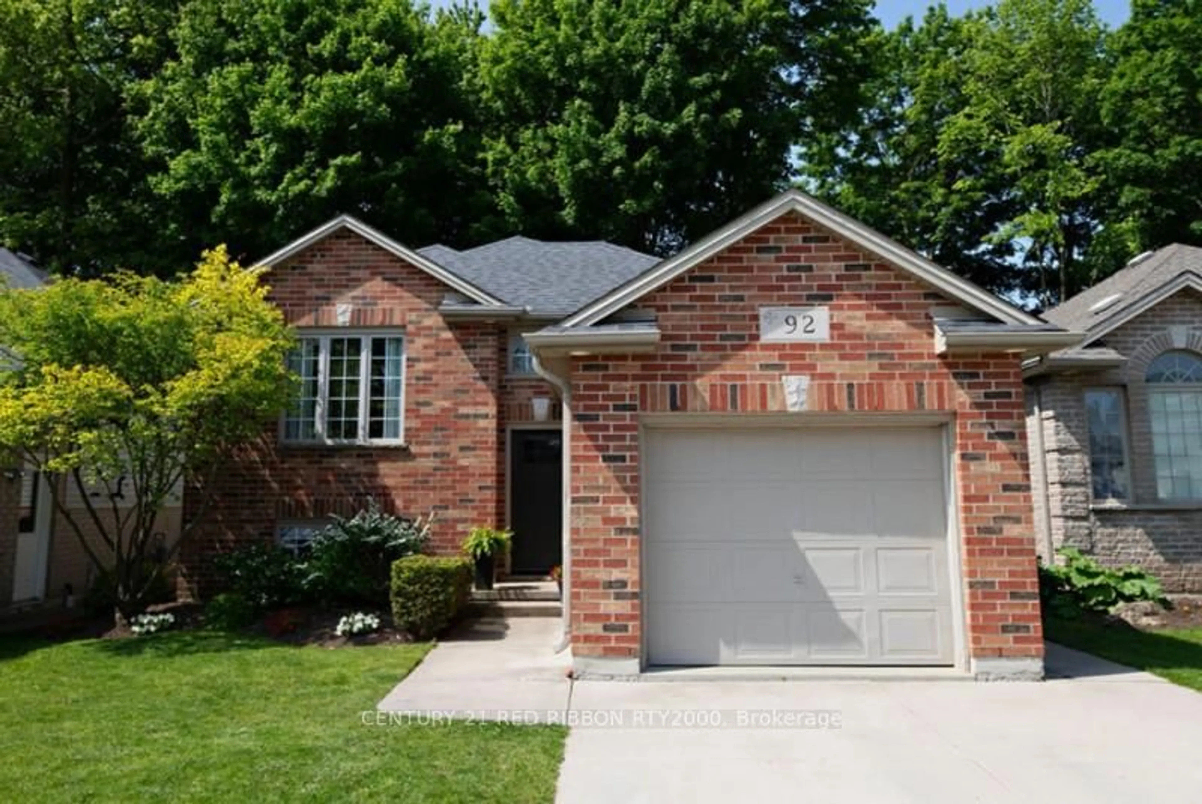 Home with brick exterior material, street for 92 Ridge St, Strathroy-Caradoc Ontario N7G 4K1