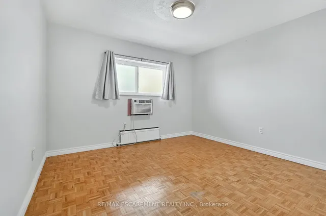 Additional property image - 8 Woodman Dr Unit 708