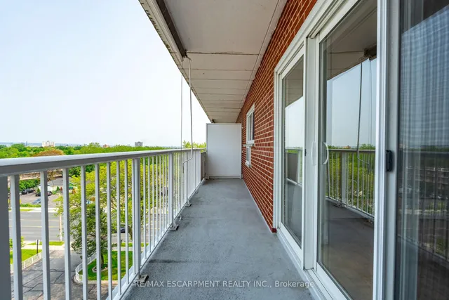 Additional property image - 8 Woodman Dr Unit 708
