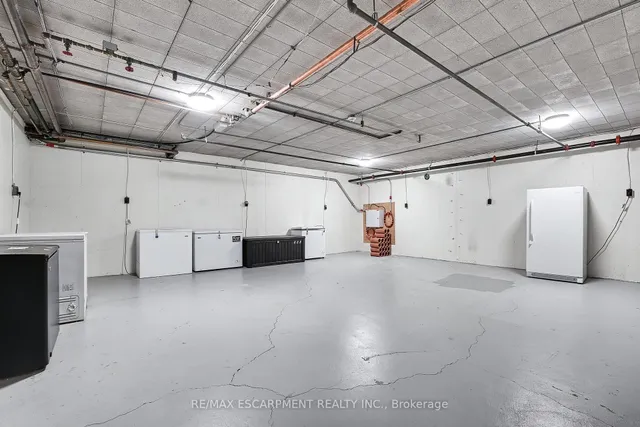 Additional property image - 8 Woodman Dr Unit 708