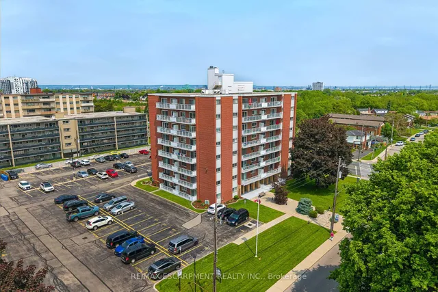 Additional property image - 8 Woodman Dr Unit 708