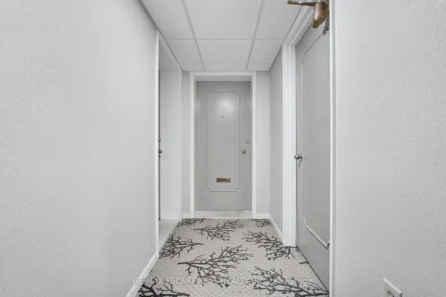 Additional property image - 8 Woodman Dr Unit 708