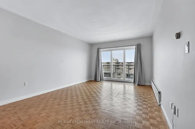 Additional property image - 8 Woodman Dr Unit 708