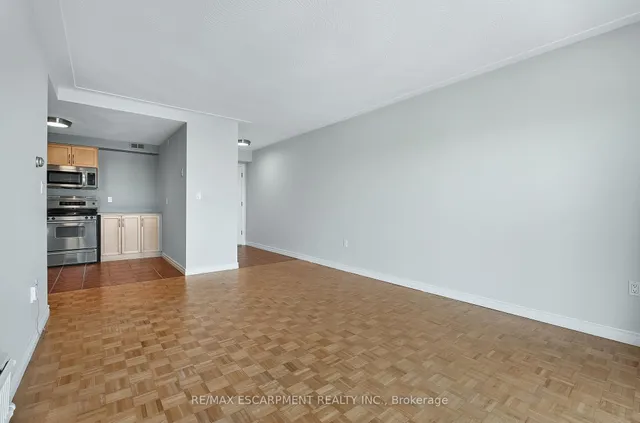 Additional property image - 8 Woodman Dr Unit 708