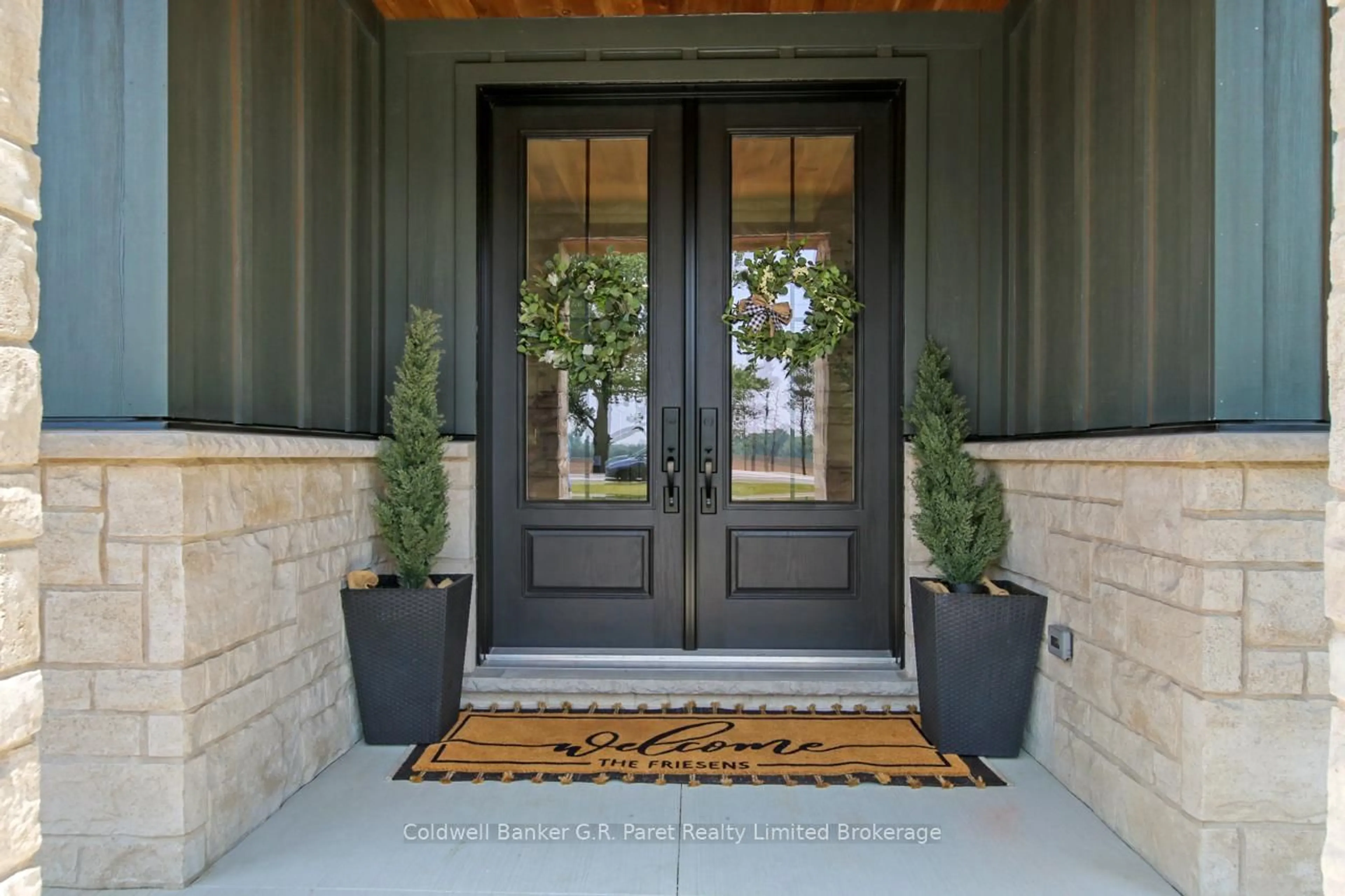 Indoor entryway for 2521 Highway # 3 Highway, Norfolk Ontario N3Y 4J9