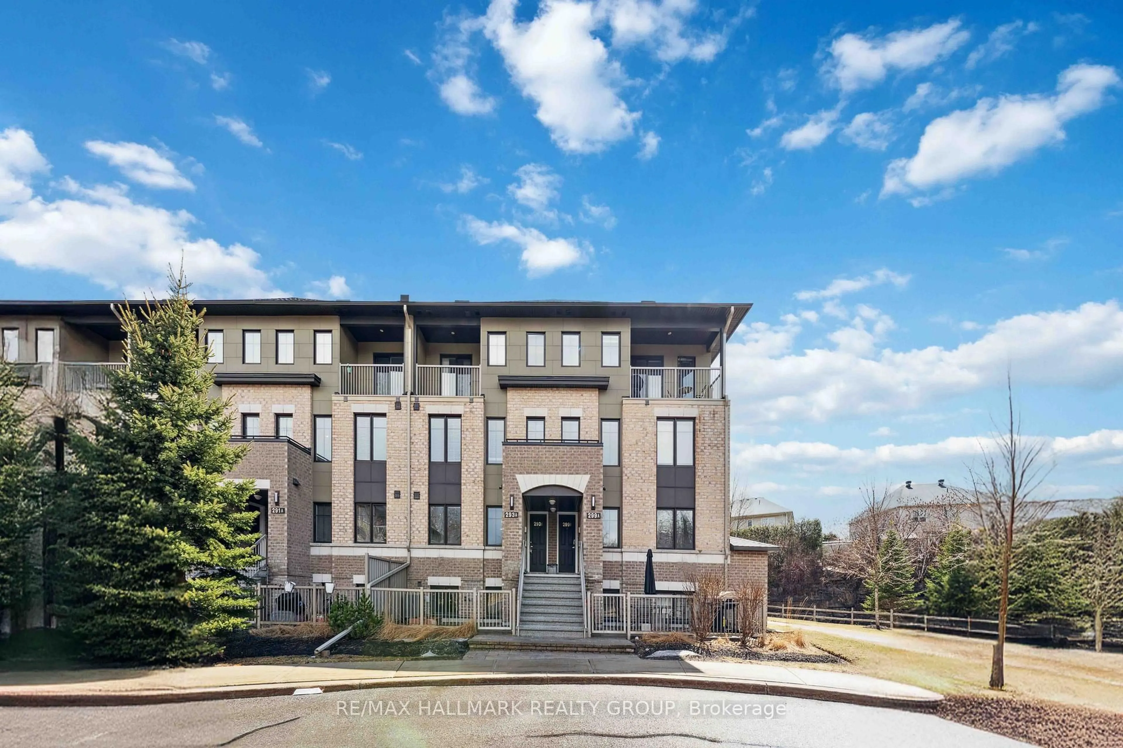 A pic from outside/outdoor area/front of a property/back of a property/a pic from drone, building for 293A Titanium Private, Ottawa Ontario K1C 0A5