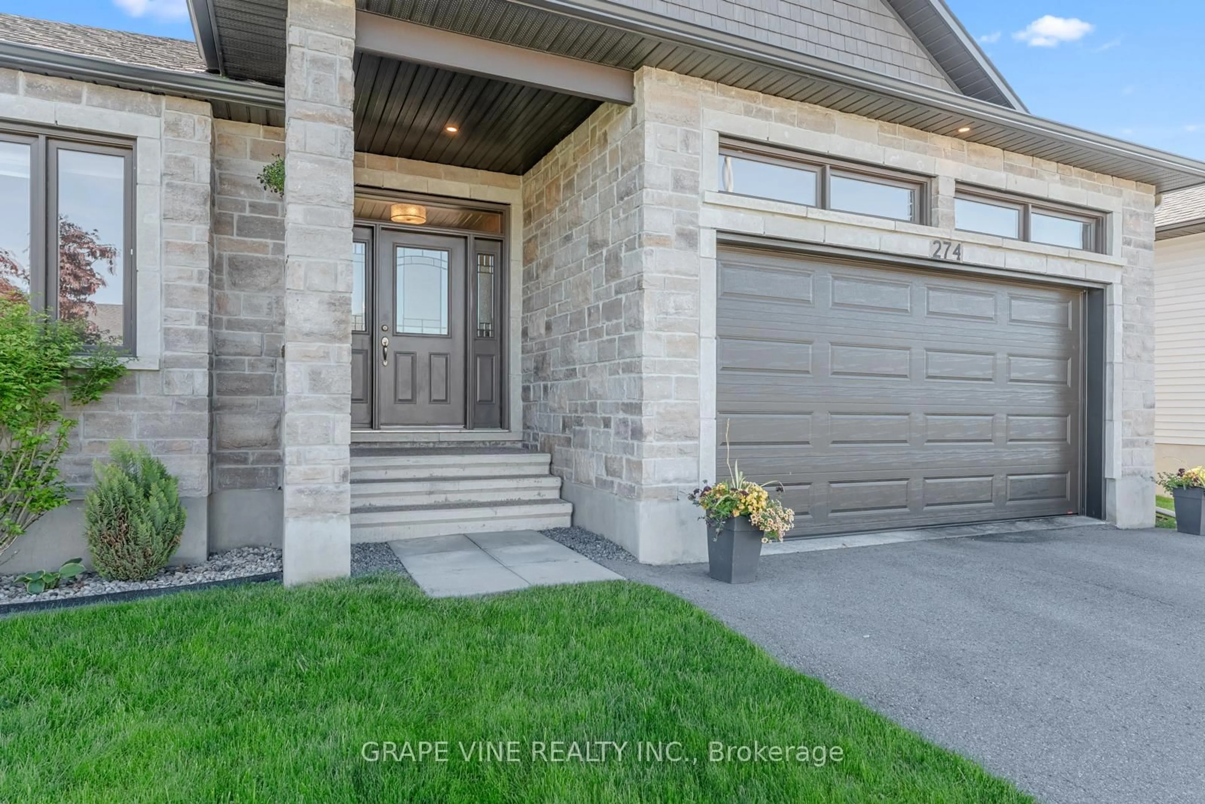 Unknown for 274 Pioneer Rd, Russell Ontario K4R 0C7