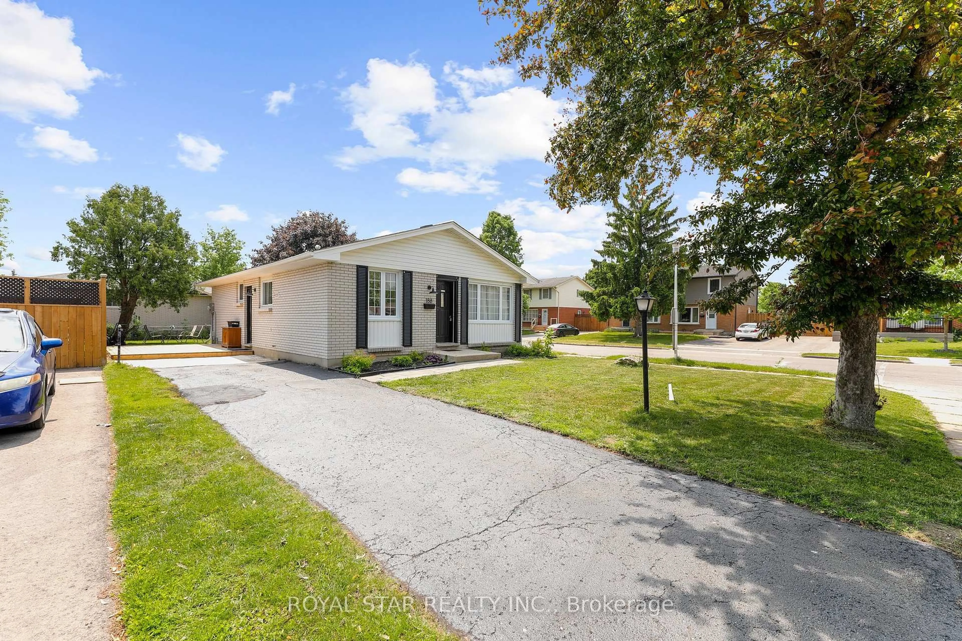 Home with vinyl exterior material, street for 188 Kipling Ave, London East Ontario N5V 1K2