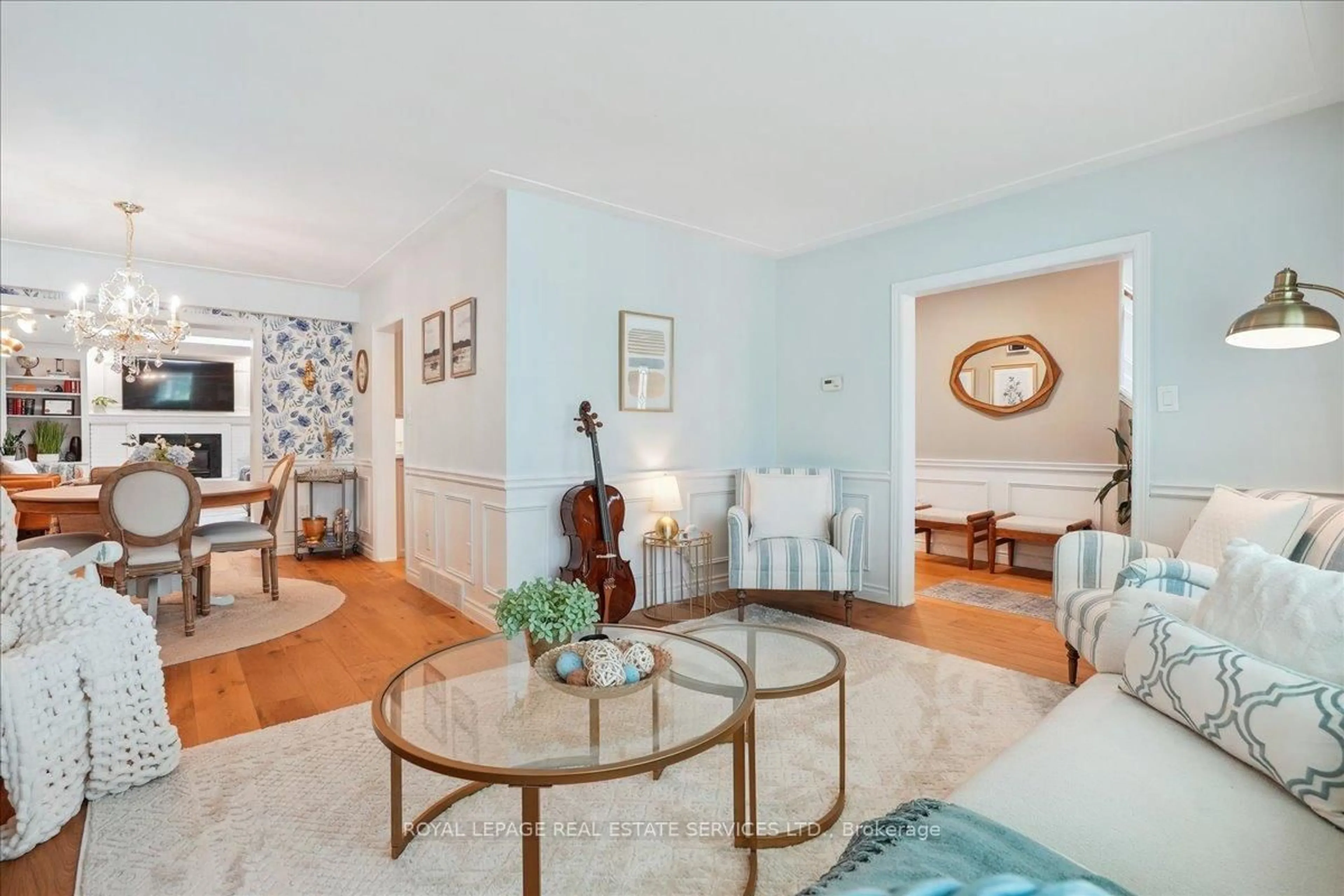 Living room with furniture, unknown for 14 Dubarry Blvd, Hamilton Ontario L8T 2V4