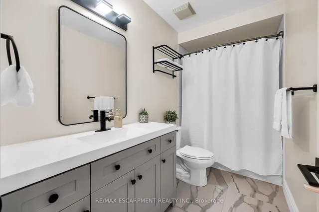 Additional property image - 21 Bankfield Cres