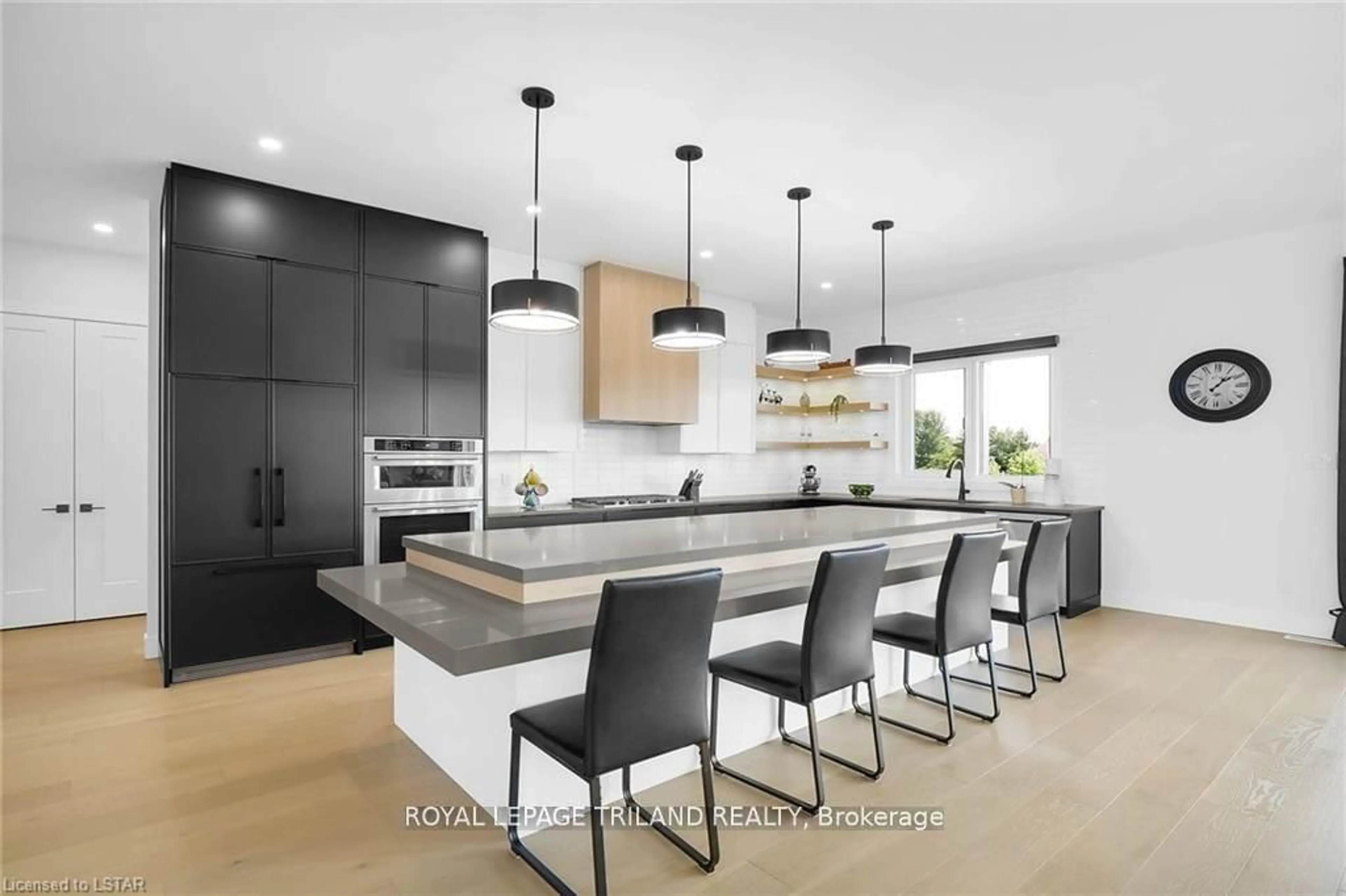 Contemporary kitchen, unknown for 7353 SILVER CREEK Circ, London South Ontario N6P 1H6
